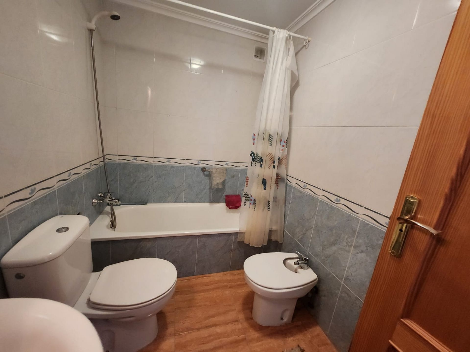 Resale - 3 Bedroom 2 Bathroom Apartment in Pinoso -  - Alicante