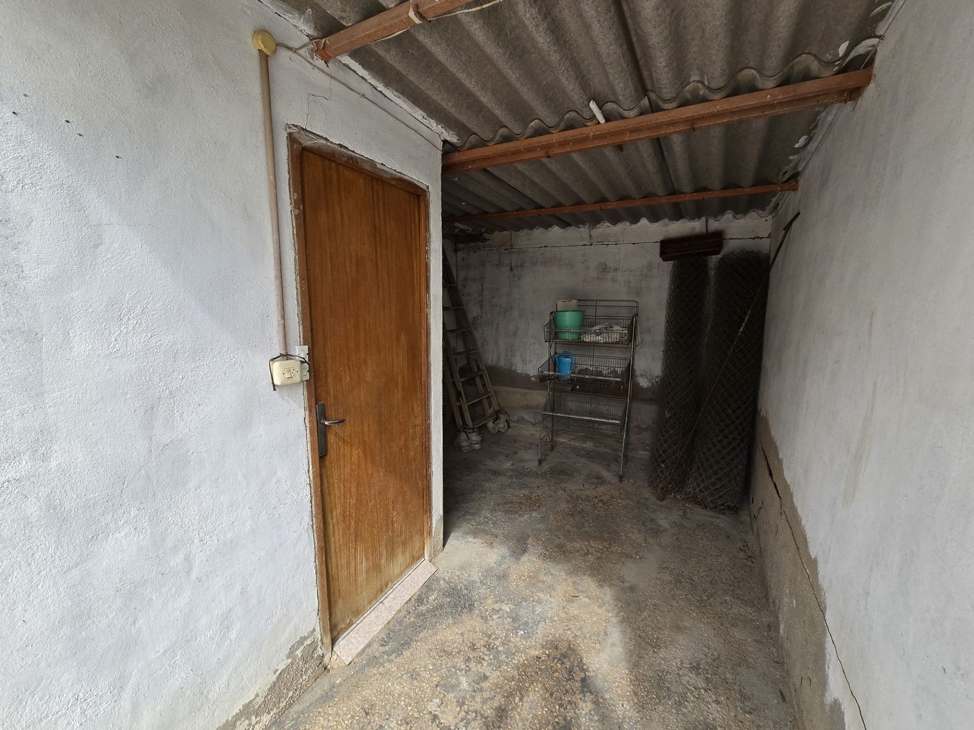 Resale - 1 Bathroom Restoration Project in Sax -  - Alicante