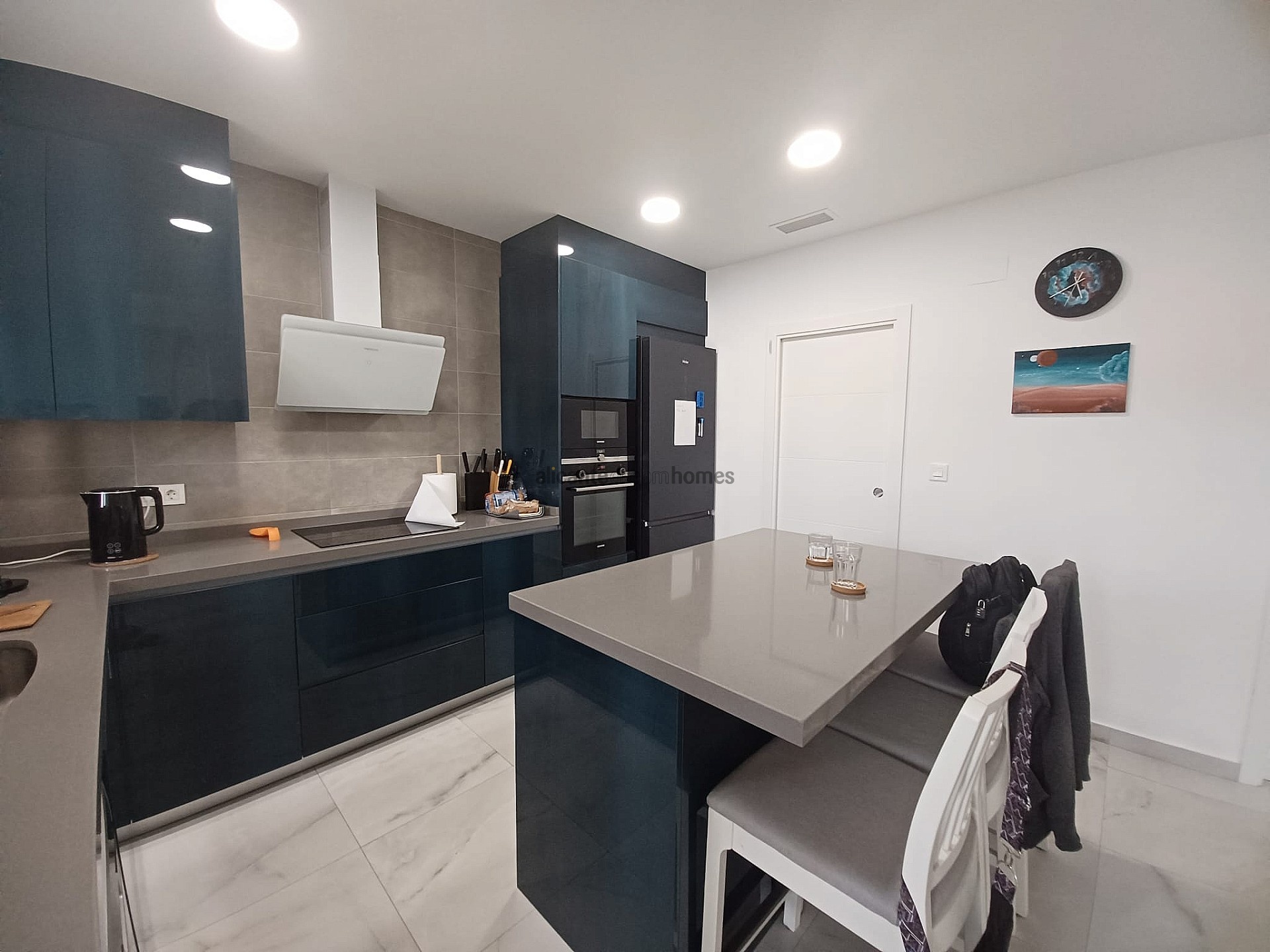 Resale - 6 Bedroom 5 Bathroom Villa in Pinoso -  - Alicante