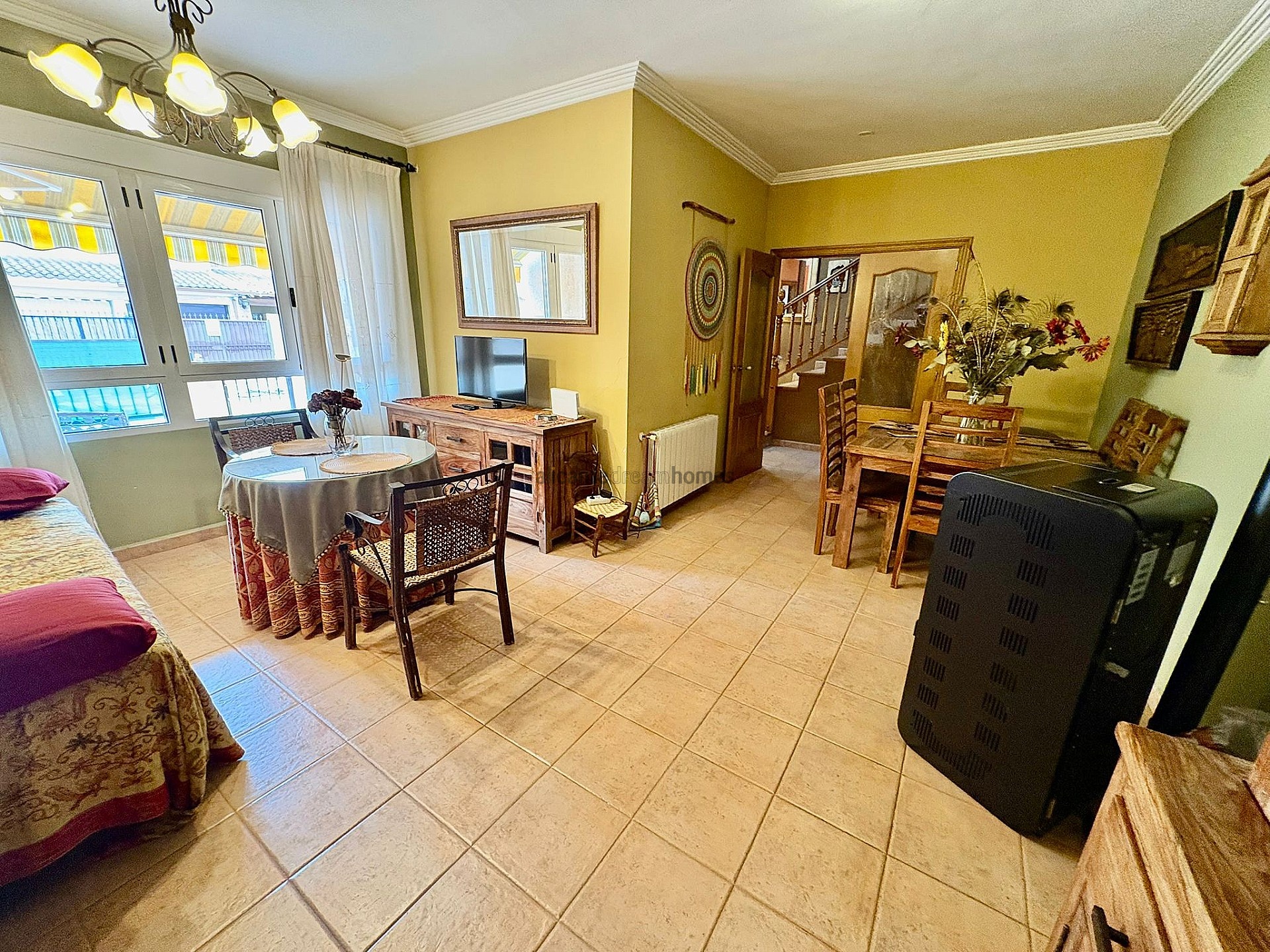 Resale - 4 Bedroom 2 Bathroom Townhouse in Pinoso -  - Alicante