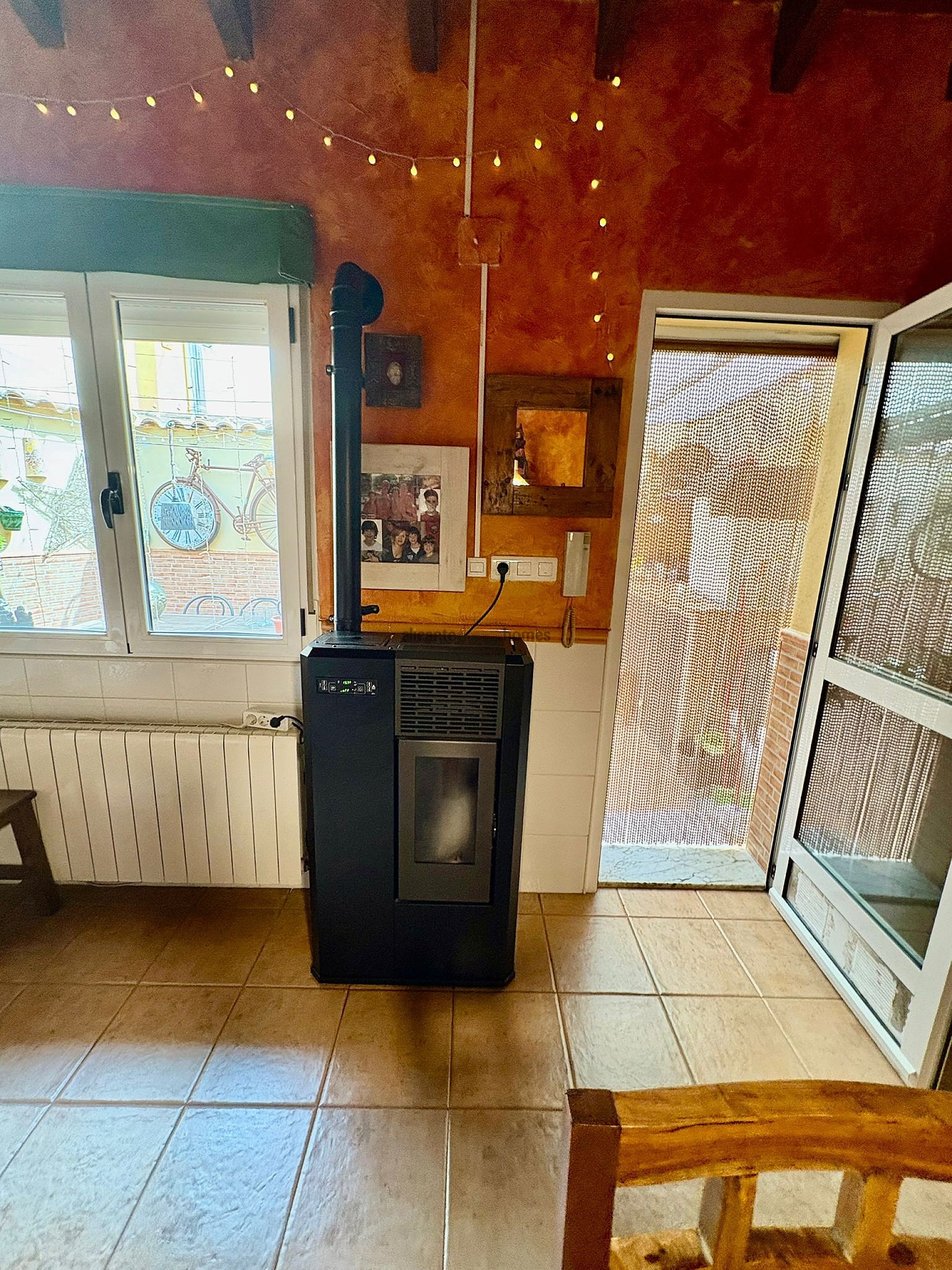 Resale - 4 Bedroom 2 Bathroom Townhouse in Pinoso -  - Alicante