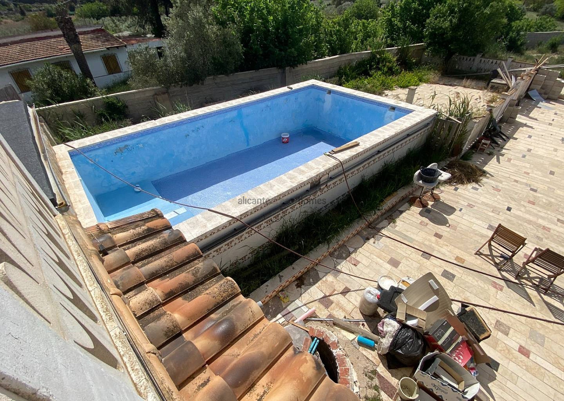 Resale - 6 Bedroom 3 Bathroom Country house in Sax -  - Alicante