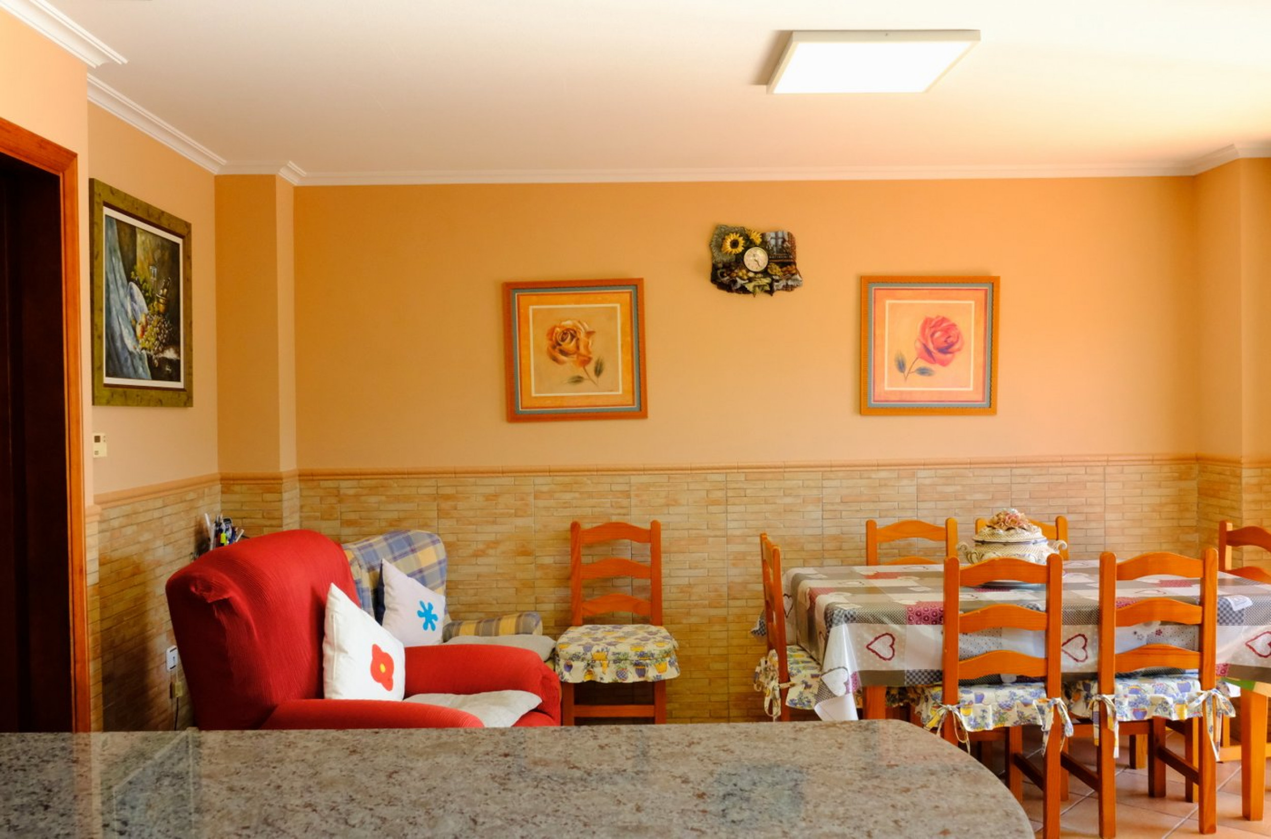 Resale - 5 Bedroom 3 Bathroom Villa in Orihuela -  - Alicante