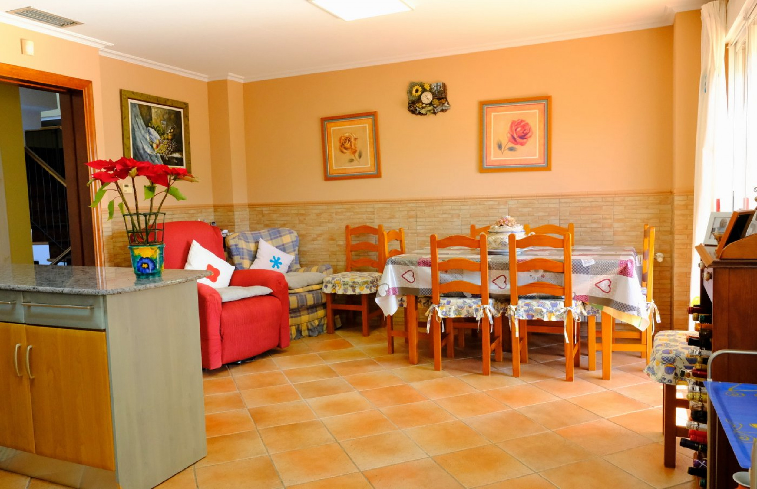 Resale - 5 Bedroom 3 Bathroom Villa in Orihuela -  - Alicante