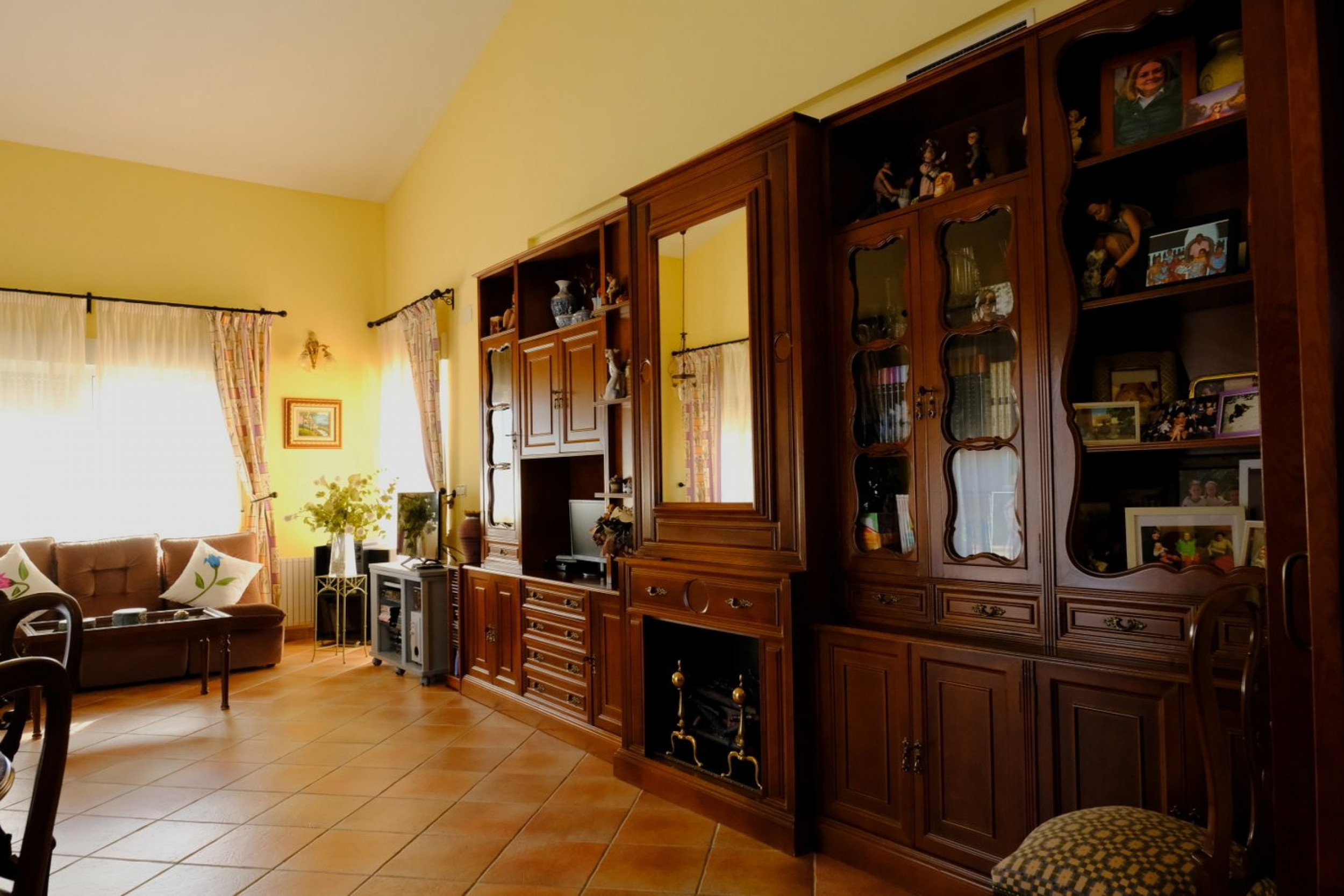 Resale - 5 Bedroom 3 Bathroom Villa in Orihuela -  - Alicante
