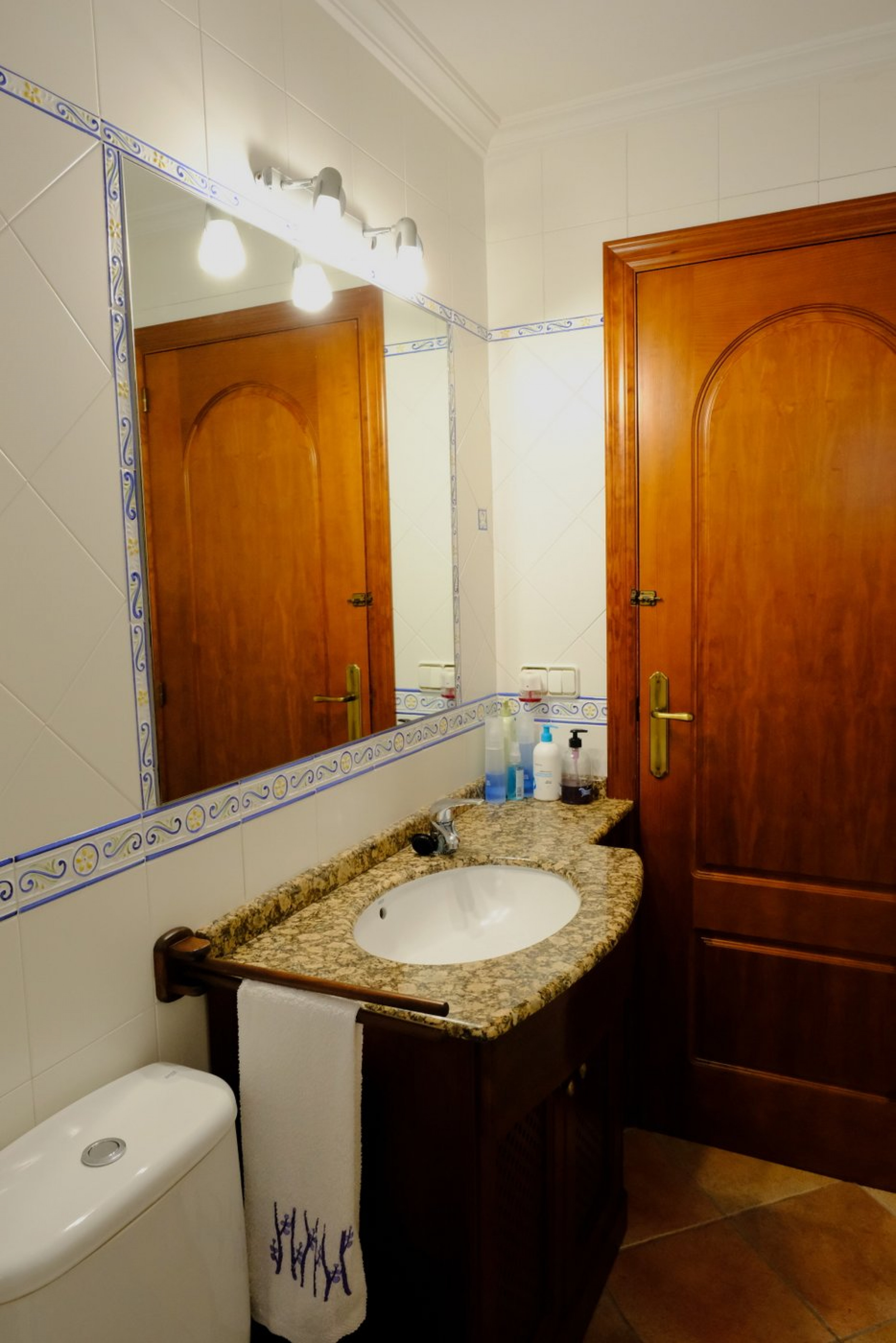 Resale - 5 Bedroom 3 Bathroom Villa in Orihuela -  - Alicante