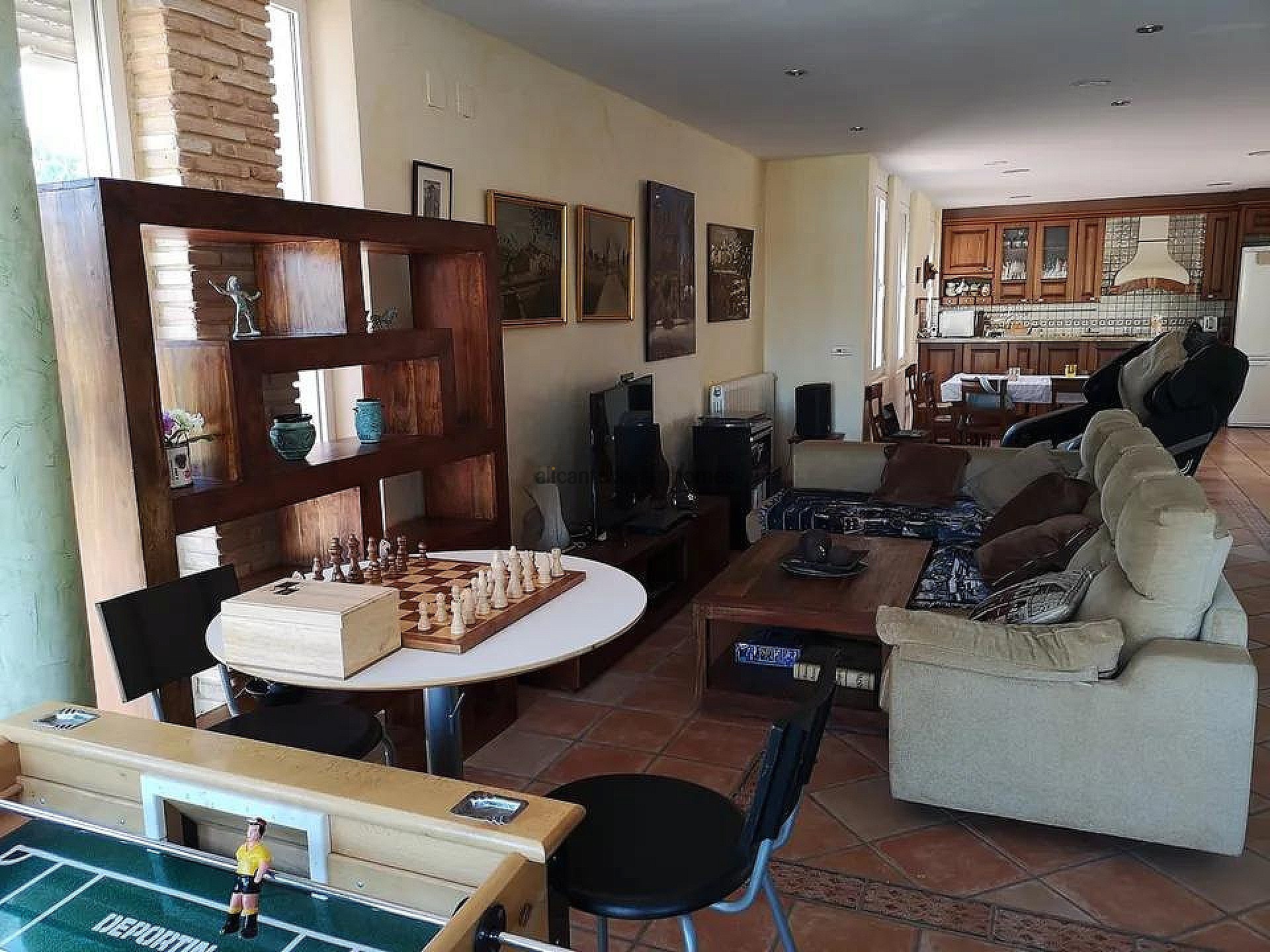 Resale - 6 Bedroom 3 Bathroom Country house in Yecla -  - Murcia