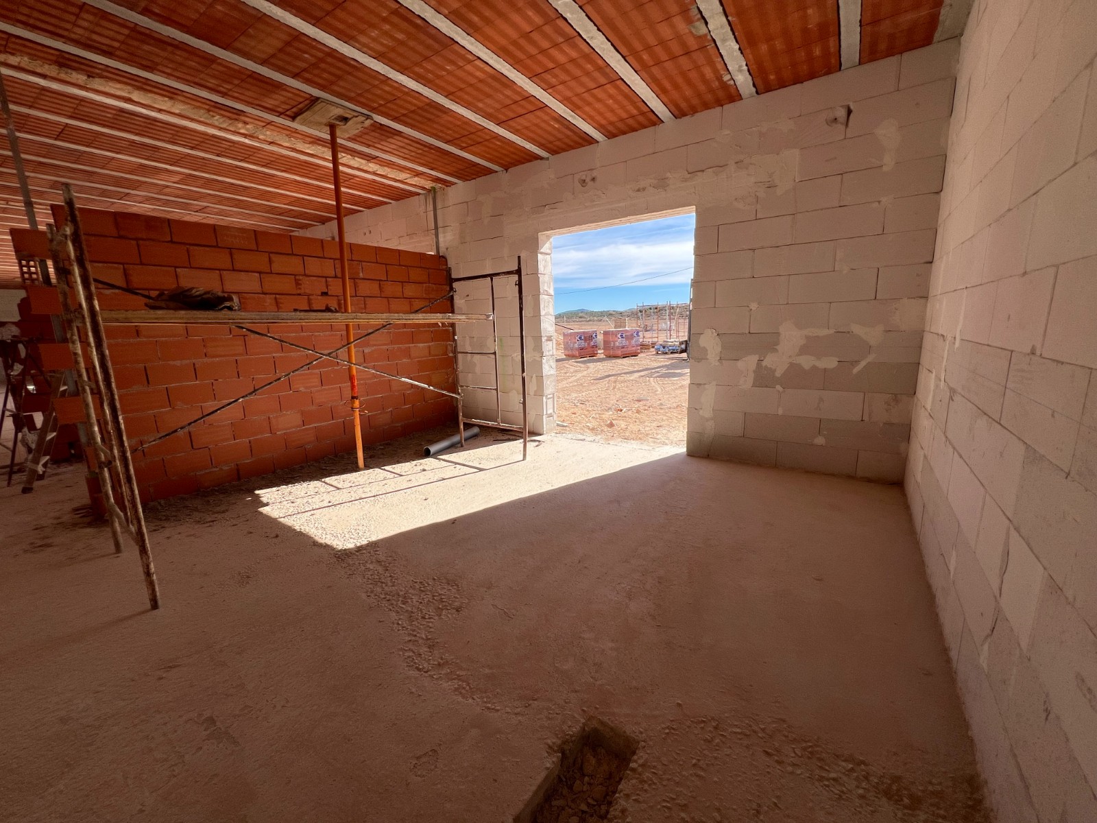 Resale - 3 Bedroom 2 Bathroom Villa in Pinoso -  - Alicante