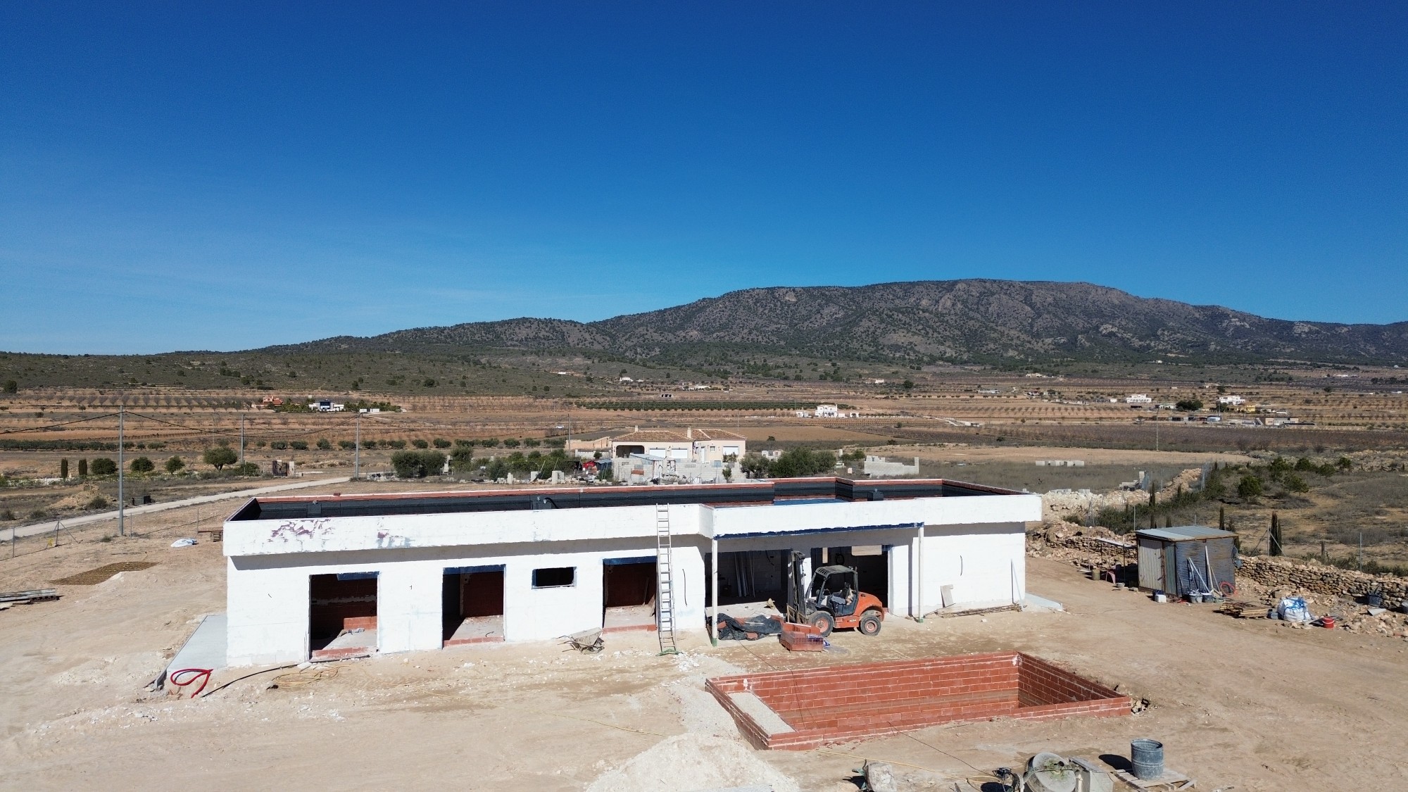 Resale - 3 Bedroom 2 Bathroom Villa in Pinoso -  - Alicante