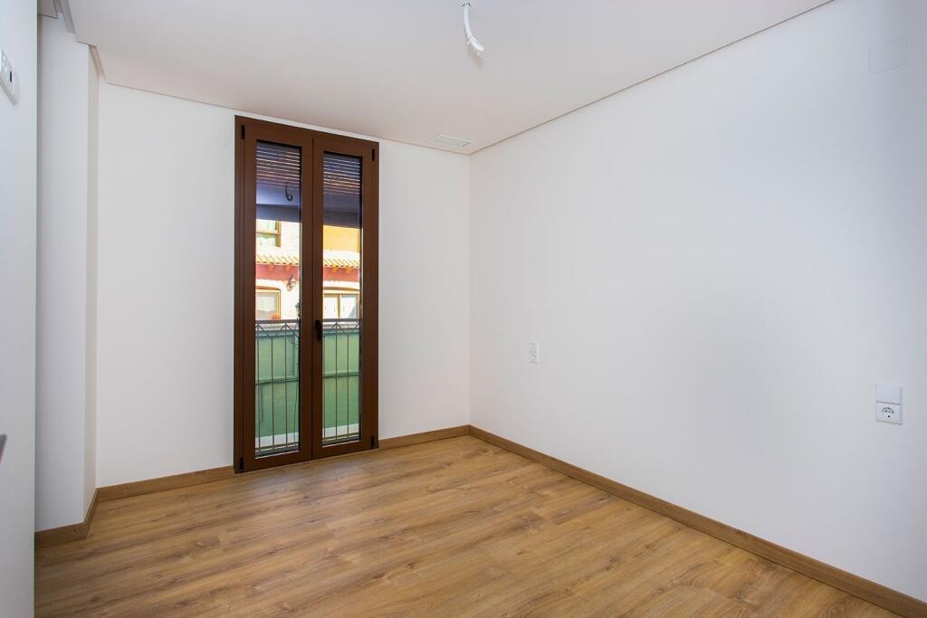 Resale - 3 Bedroom 2 Bathroom Apartment in Hondón de las Nieves -  - Alicante