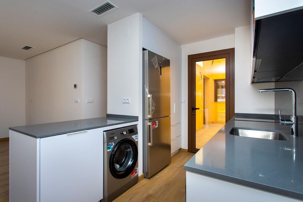 Resale - 3 Bedroom 2 Bathroom Apartment in Hondón de las Nieves -  - Alicante