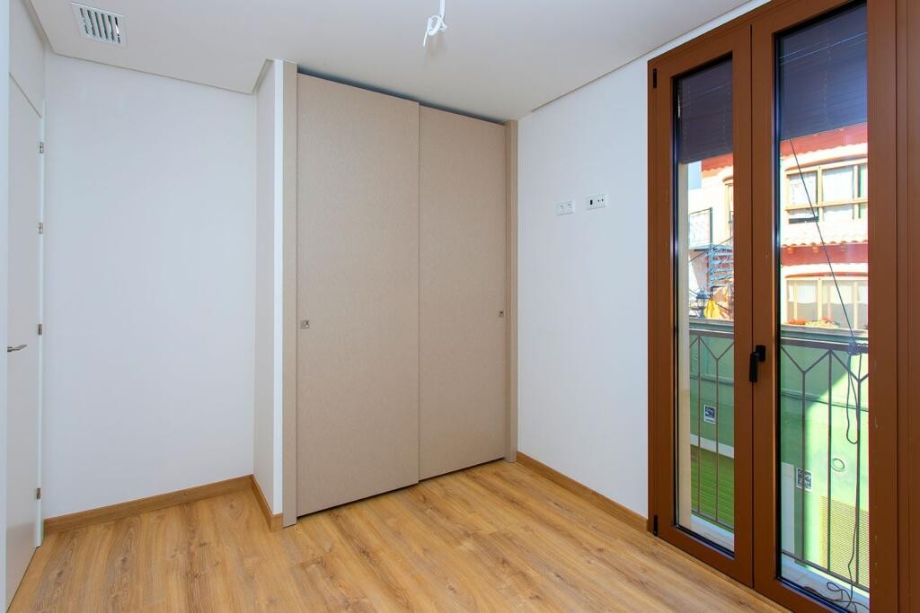 Resale - 3 Bedroom 2 Bathroom Apartment in Hondón de las Nieves -  - Alicante