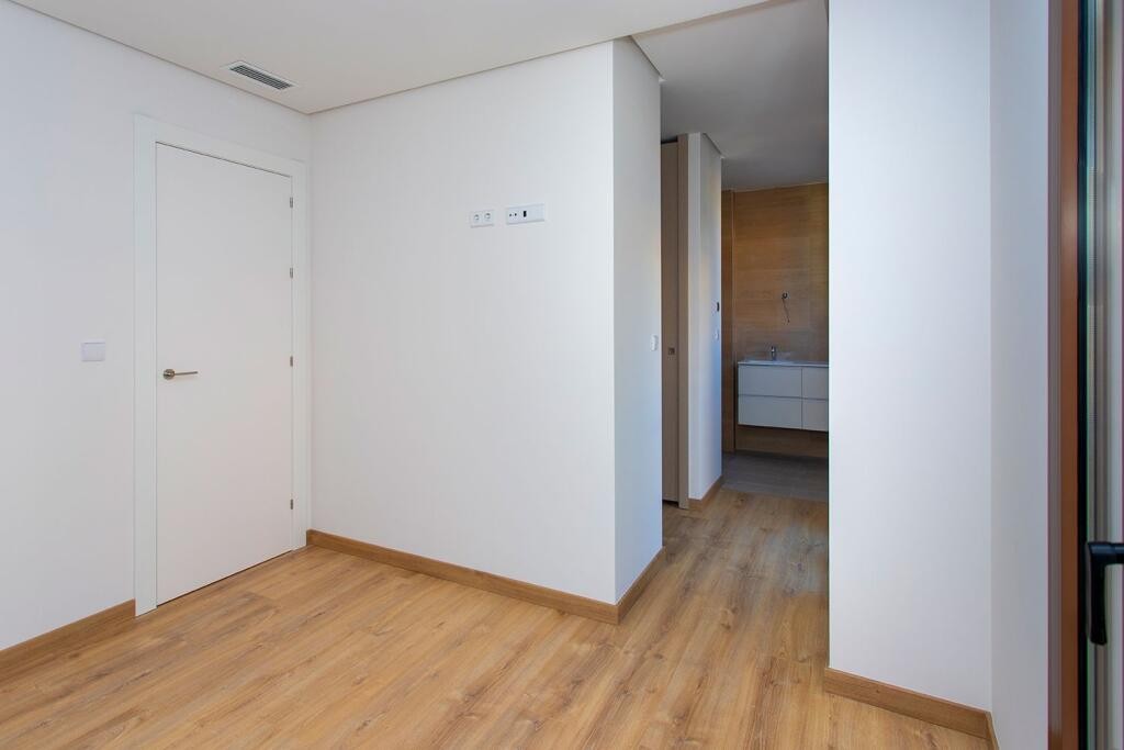 Resale - 3 Bedroom 2 Bathroom Apartment in Hondón de las Nieves -  - Alicante
