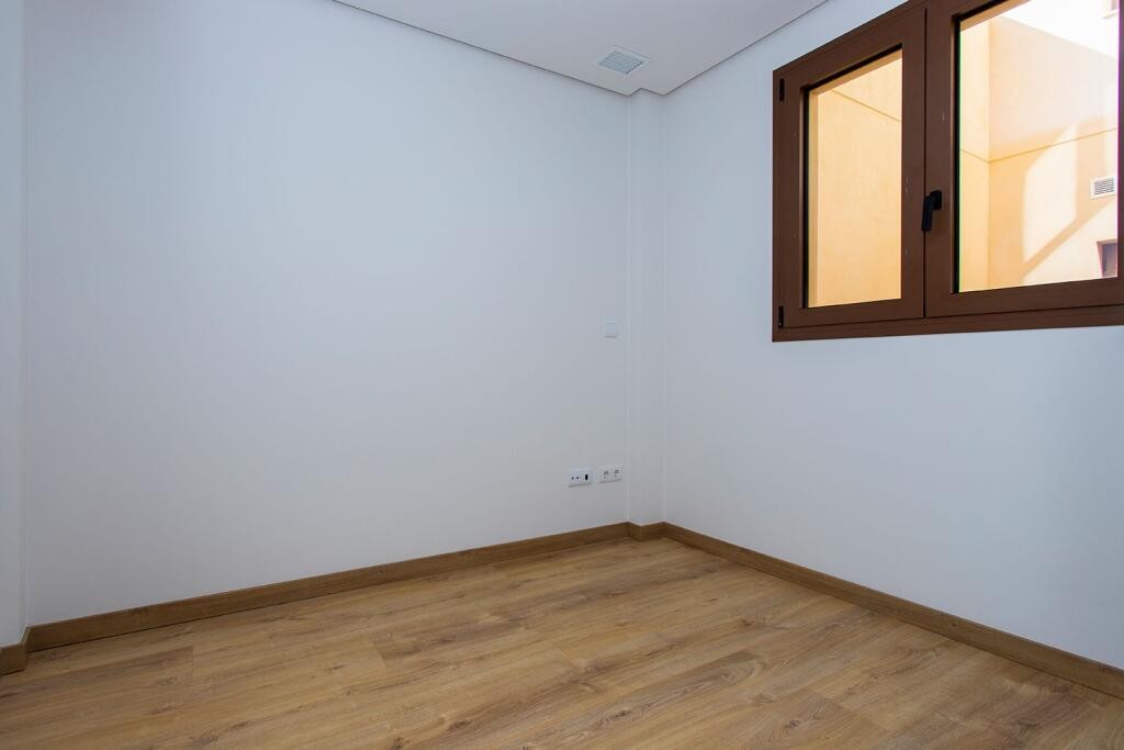 Resale - 3 Bedroom 2 Bathroom Apartment in Hondón de las Nieves -  - Alicante