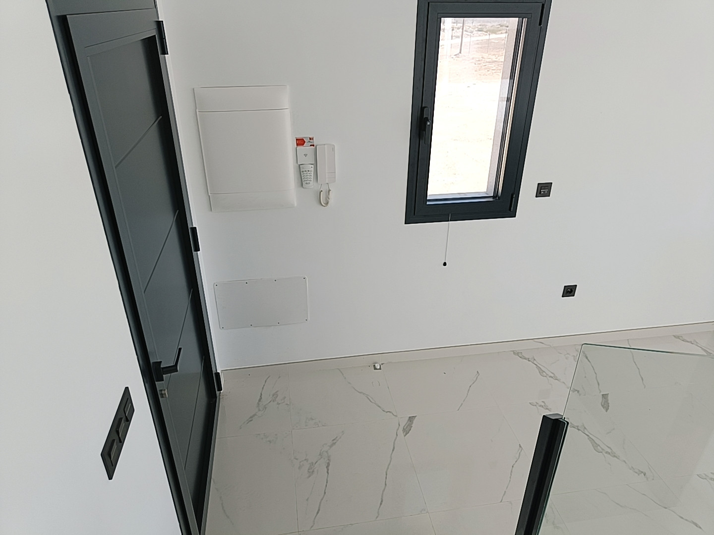 Resale - 6 Bedroom 4 Bathroom Villa in Pinoso -  - Alicante