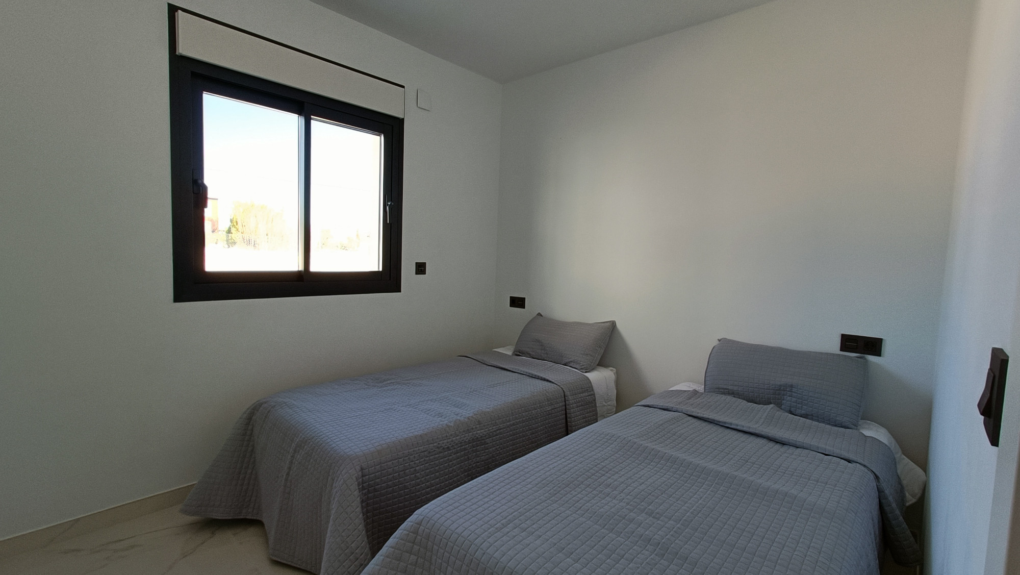 Resale - 6 Bedroom 4 Bathroom Villa in Pinoso -  - Alicante