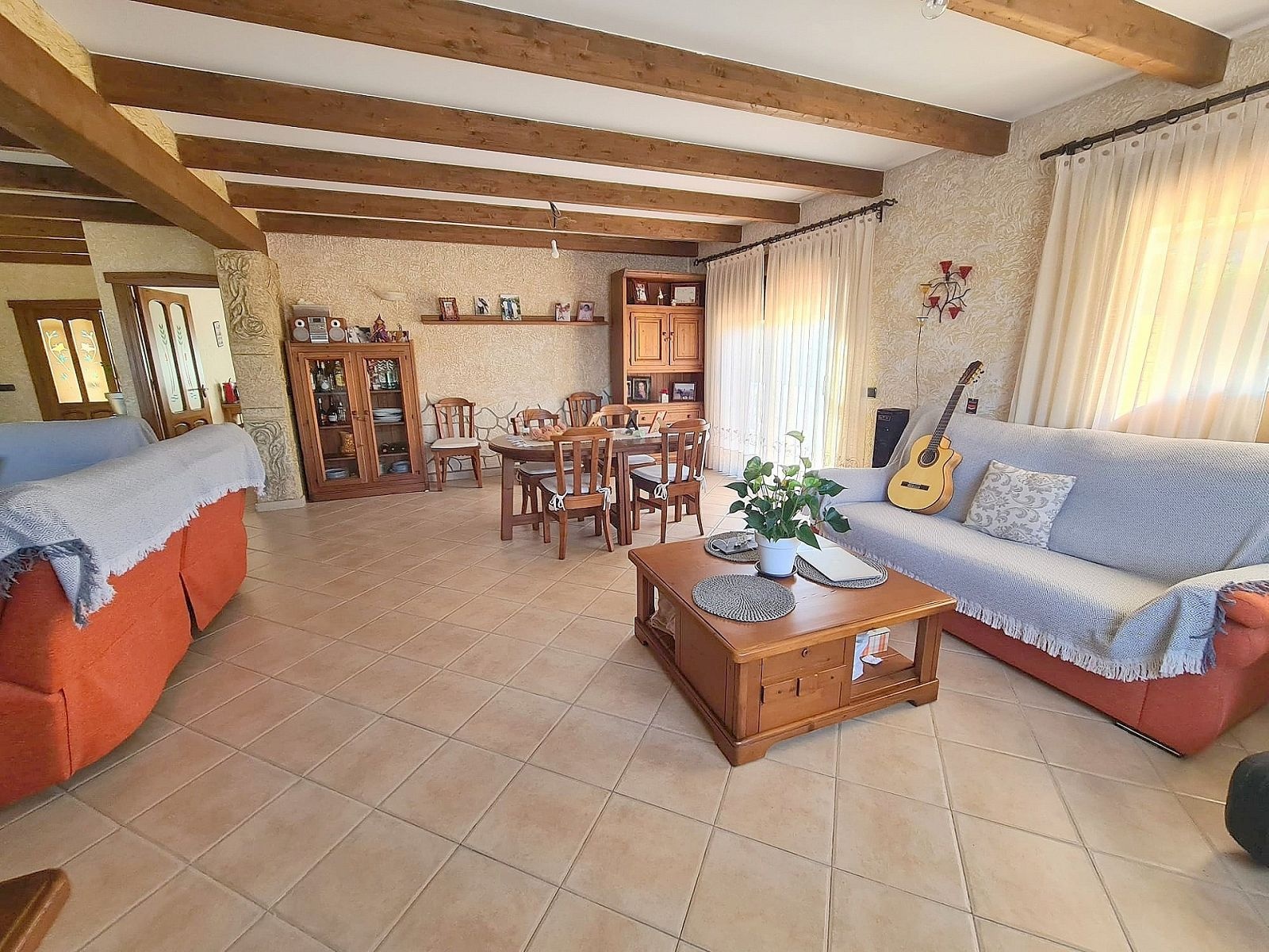 Resale - 3 Bedroom 2 Bathroom Villa in Pinoso -  - Alicante