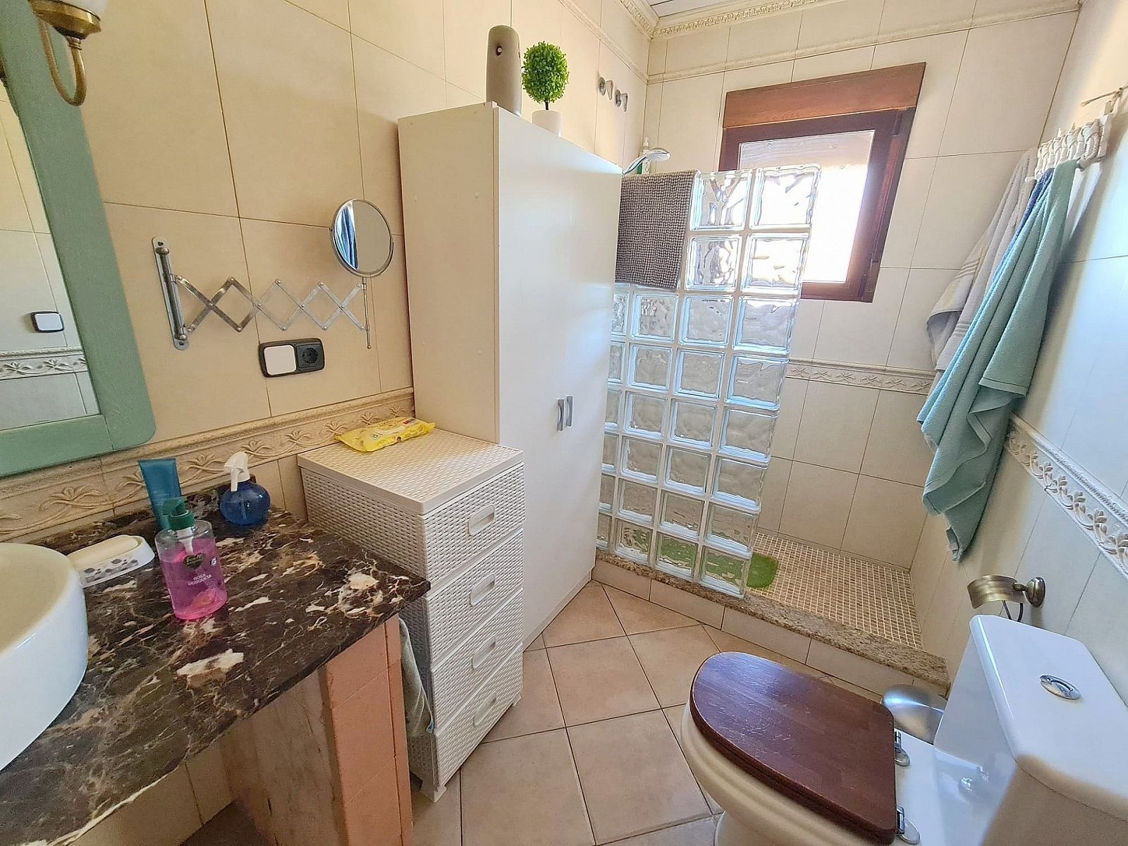 Resale - 3 Bedroom 2 Bathroom Villa in Pinoso -  - Alicante