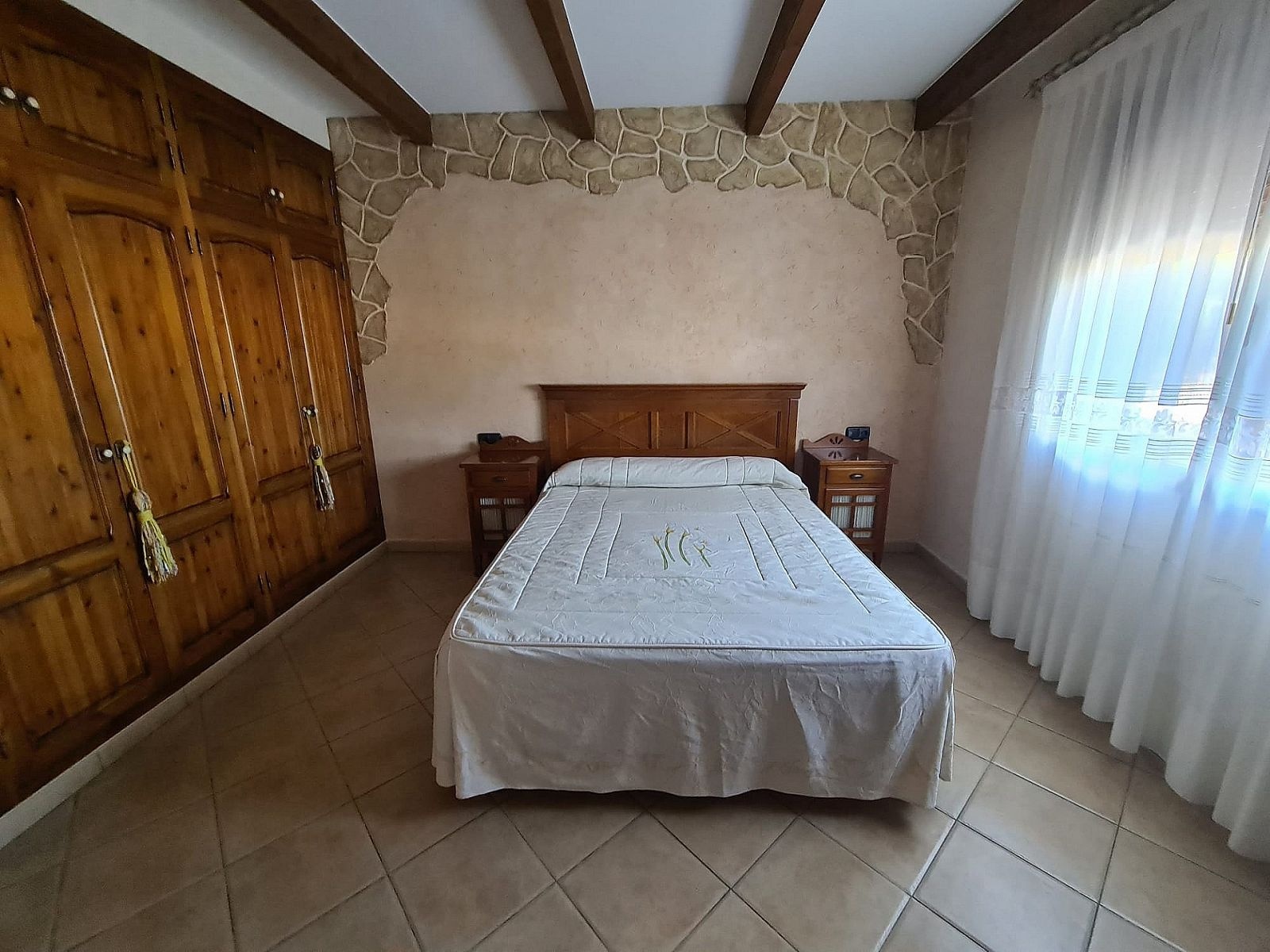 Resale - 3 Bedroom 2 Bathroom Villa in Pinoso -  - Alicante