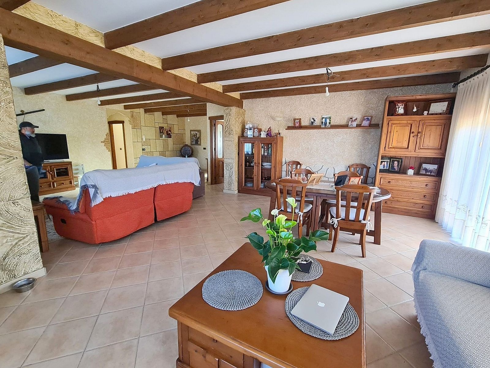 Resale - 3 Bedroom 2 Bathroom Villa in Pinoso -  - Alicante