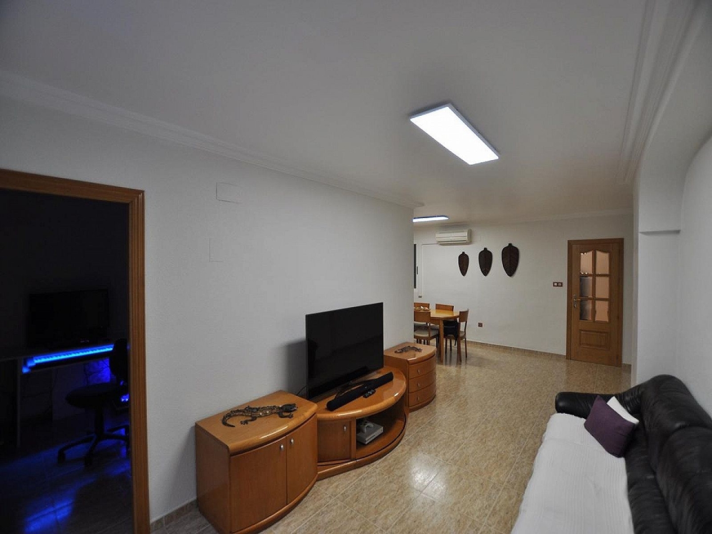 3 Bedroom 2 Bathroom Commercial in Villena