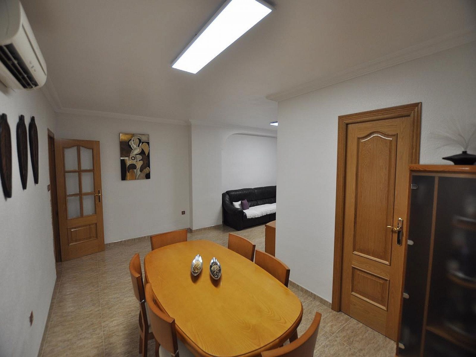 Resale - 3 Bedroom 2 Bathroom Commercial in Villena -  - Alicante