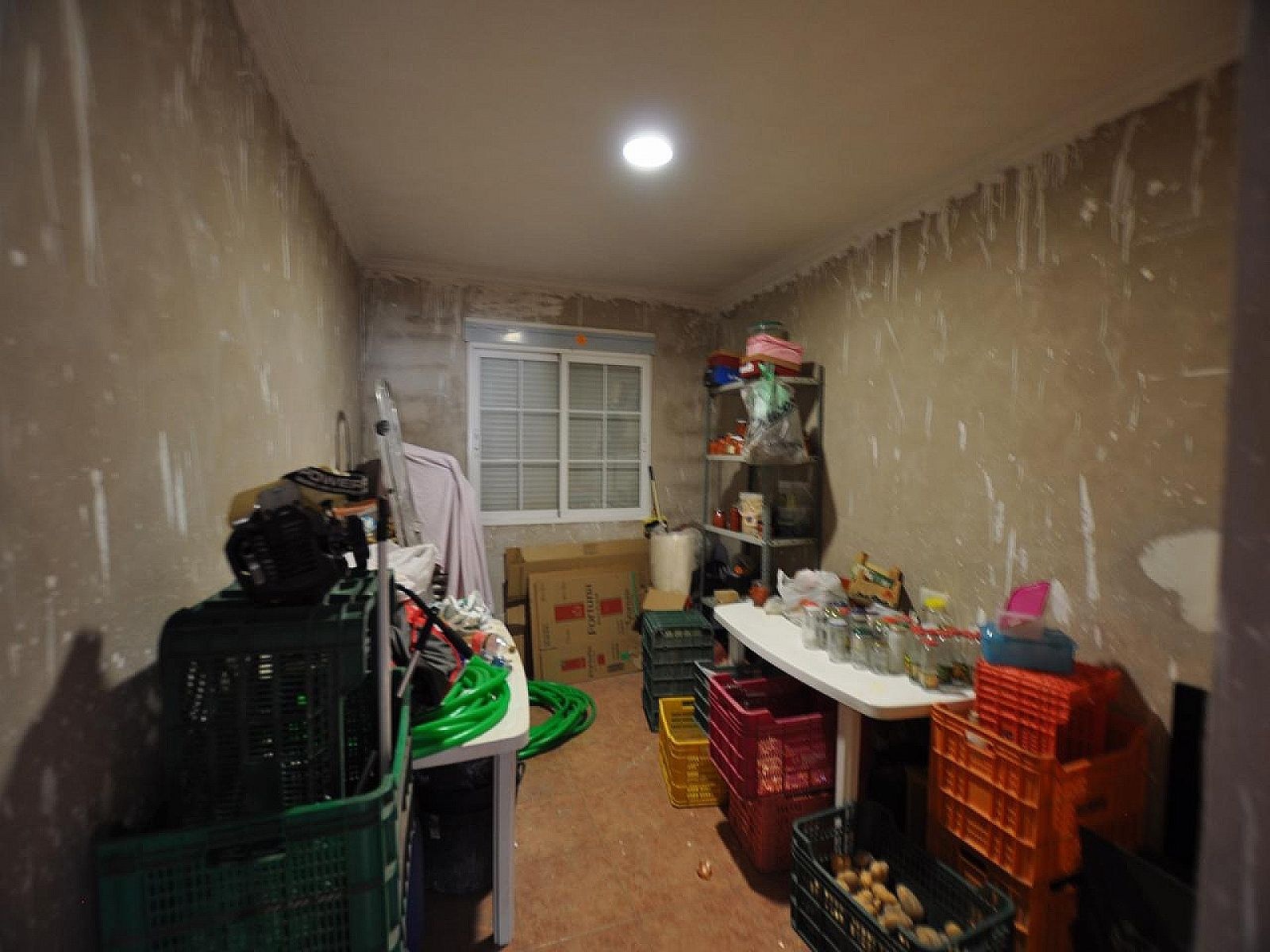 Resale - 8 Bedroom 3 Bathroom Villa in Sax -  - Alicante