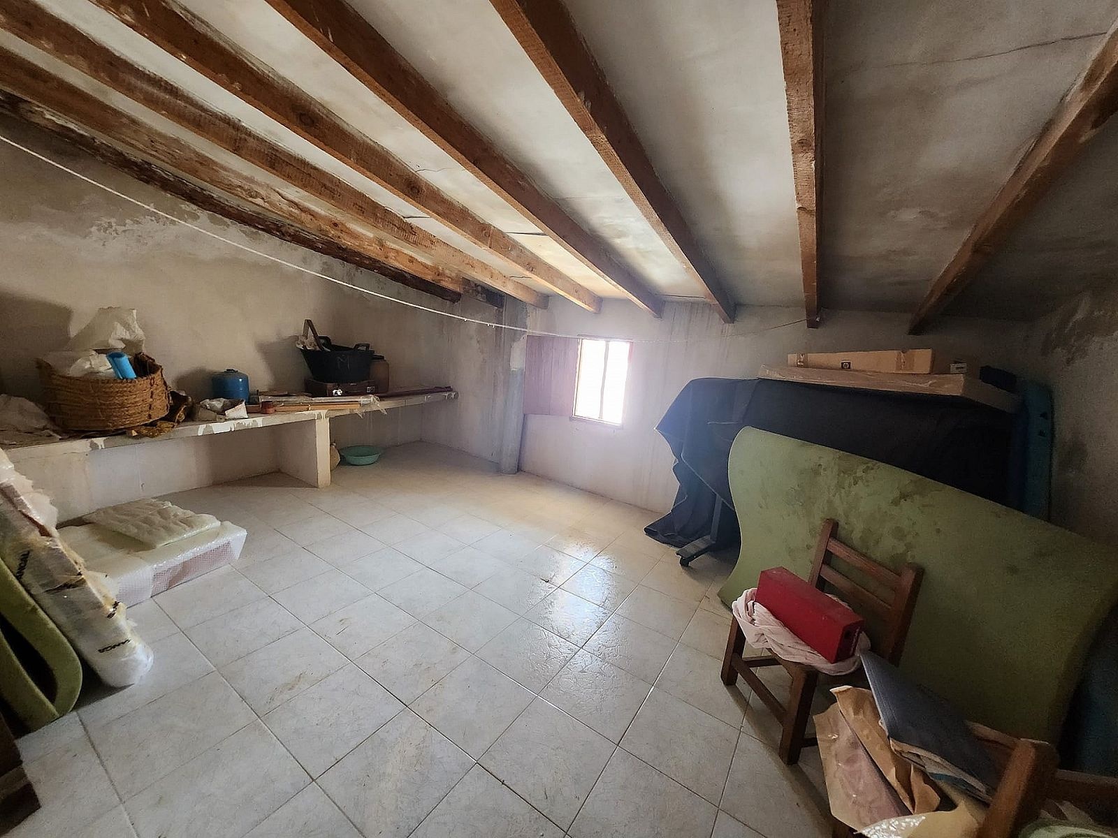 Resale - 5 Bedroom 1 Bathroom Townhouse in Yecla -  - Murcia