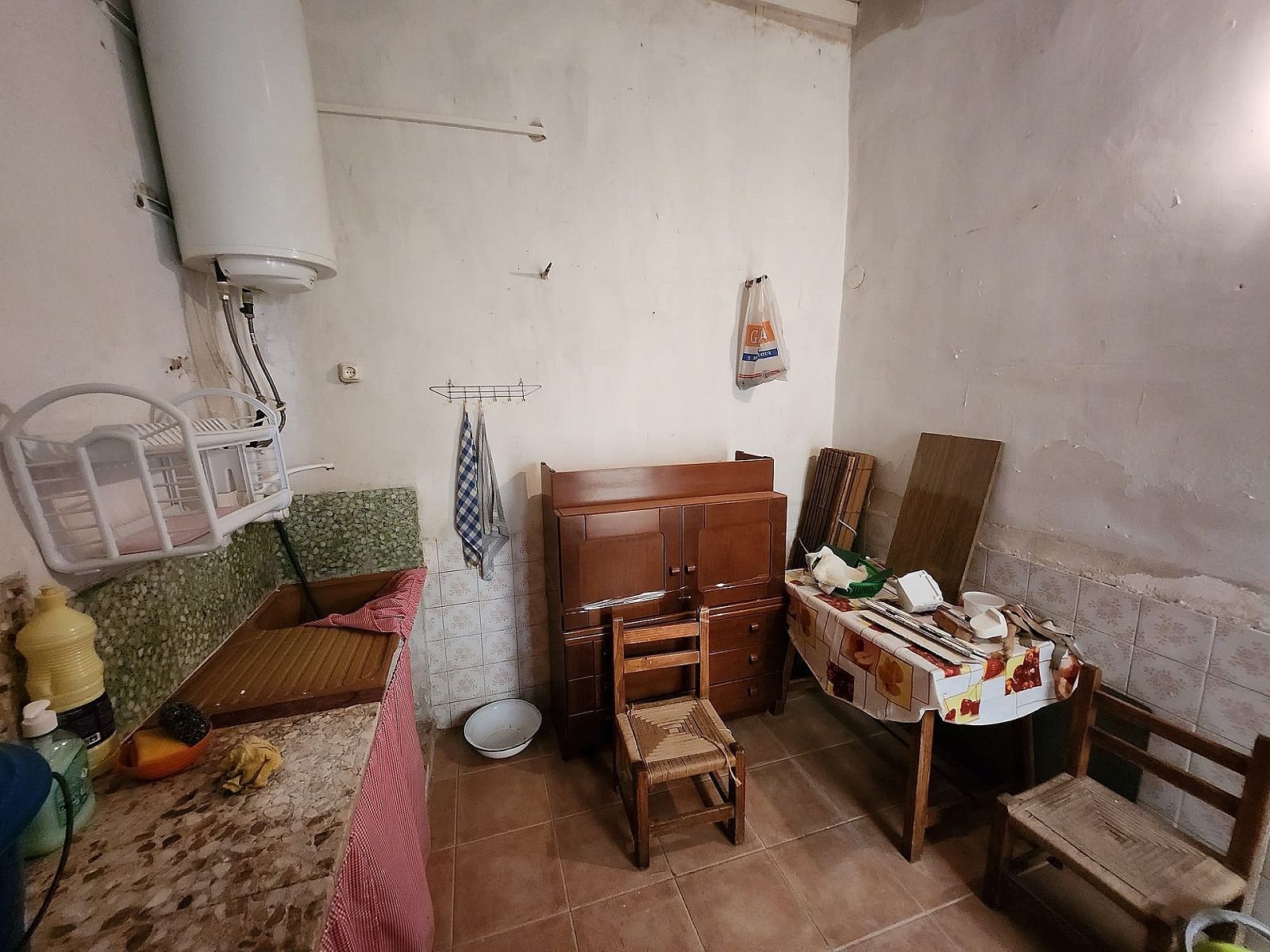 Resale - 5 Bedroom 1 Bathroom Townhouse in Yecla -  - Murcia