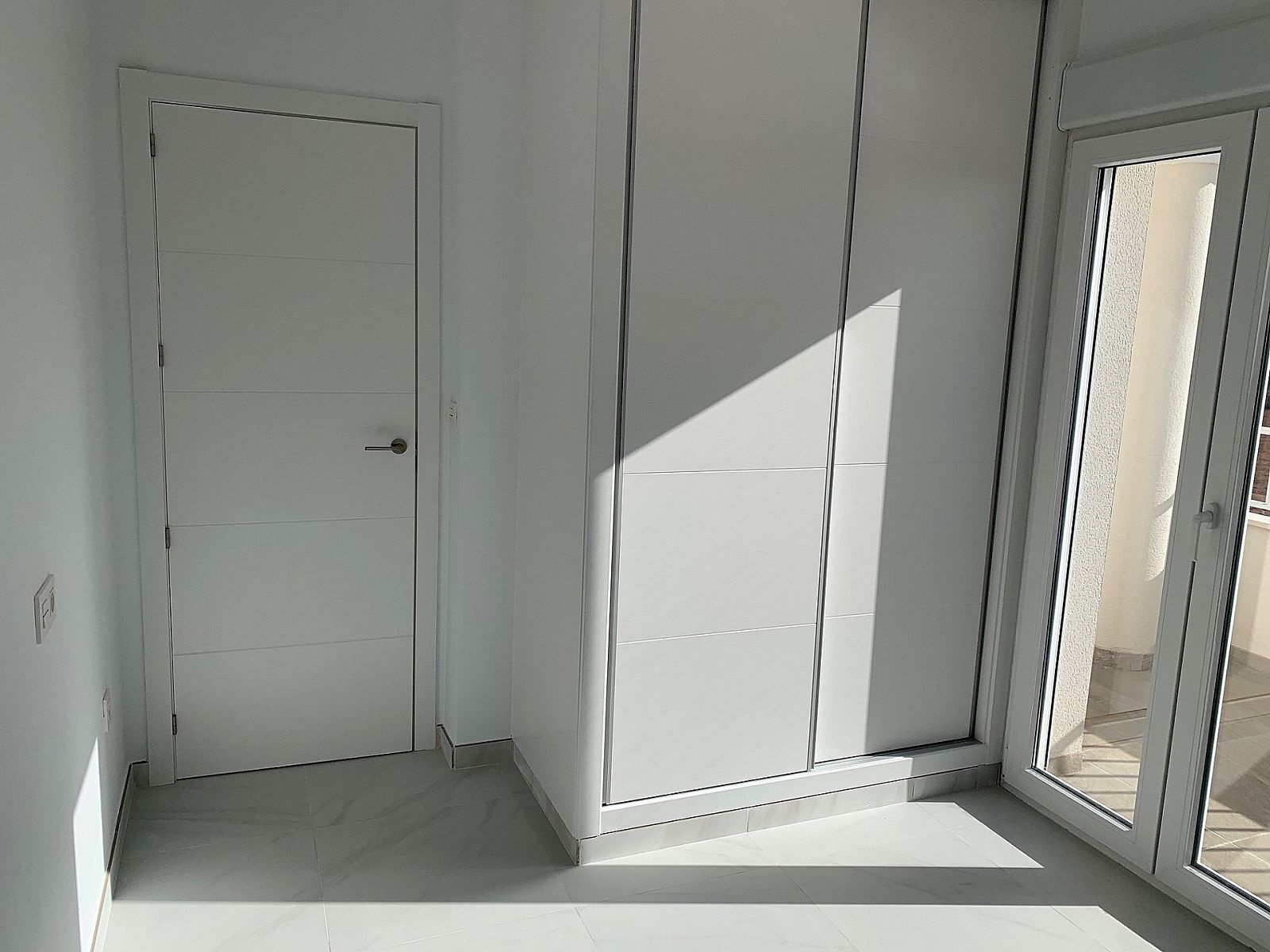 Resale - 3 Bedroom 2 Bathroom Villa in Pinoso -  - Alicante