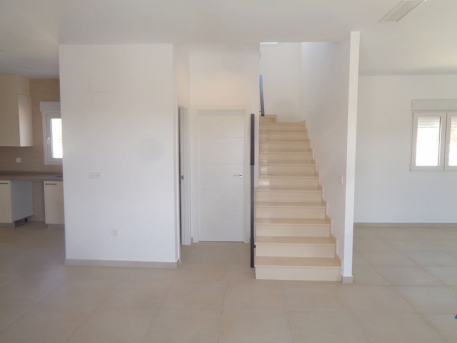Resale - 3 Bedroom 2 Bathroom Villa in Pinoso -  - Alicante