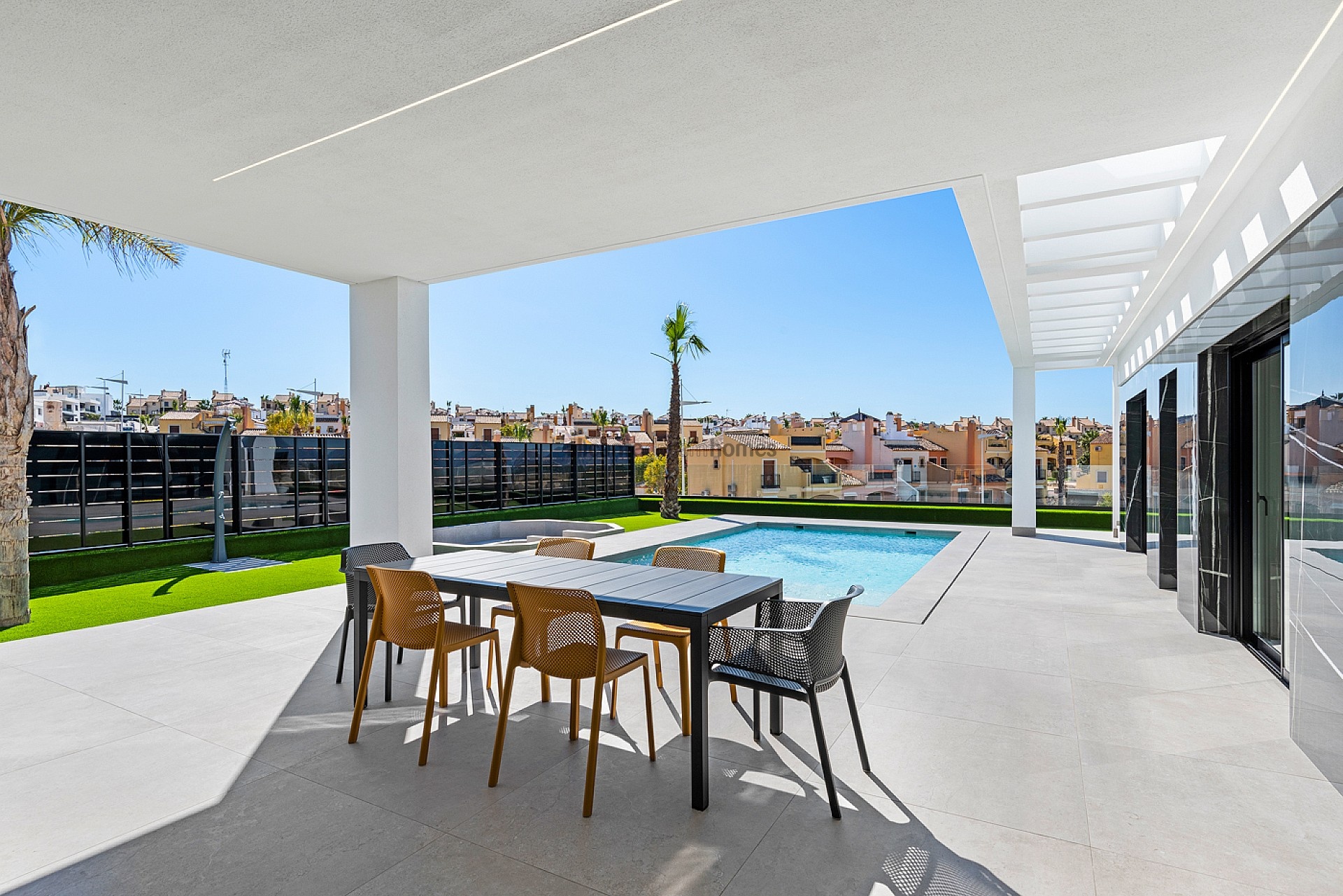 Resale - 3 Bedroom 2 Bathroom Villa in Algorfa -  - Alicante