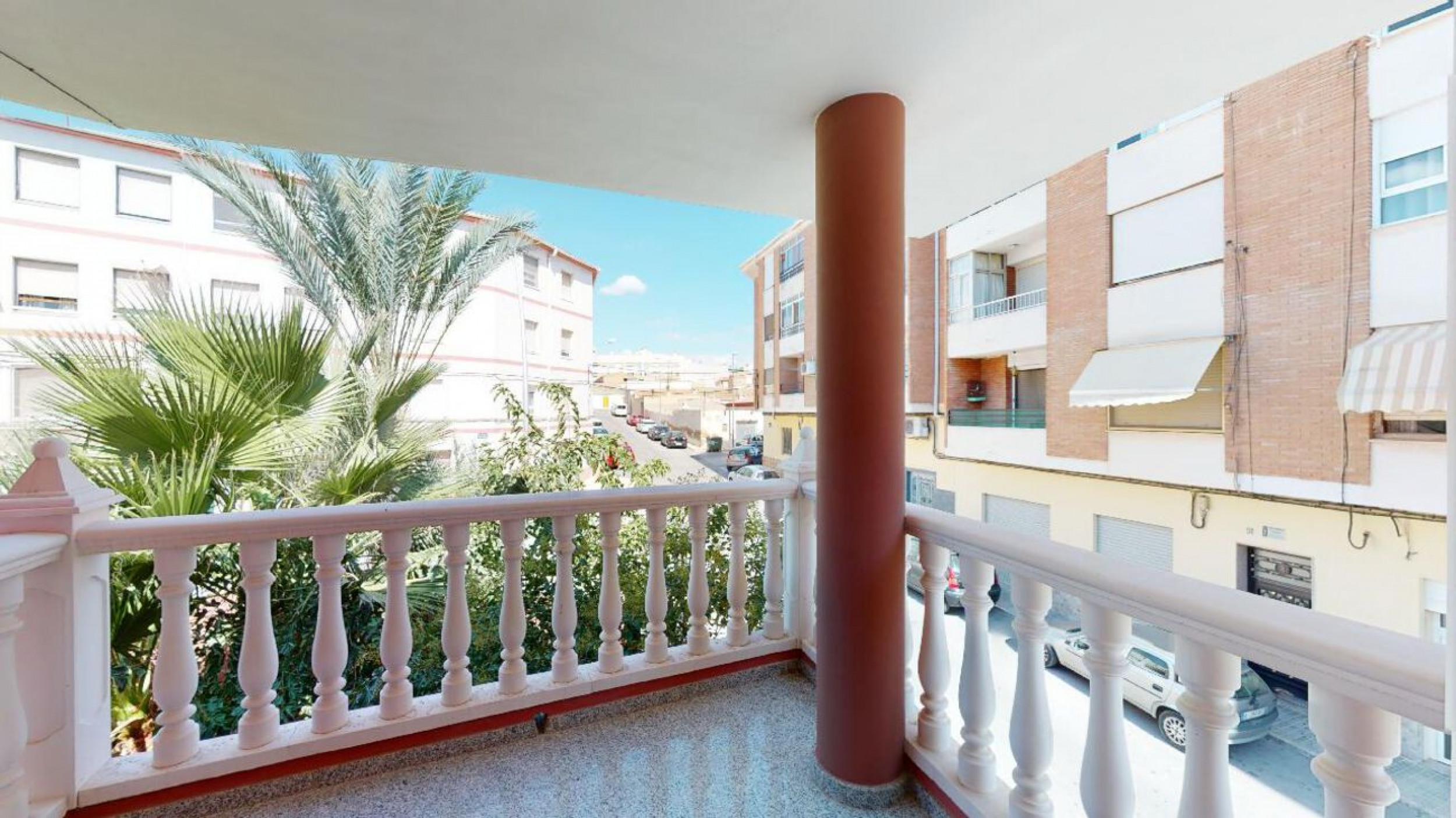 Resale - 4 Bedroom 3 Bathroom Villa in Sax -  - Alicante