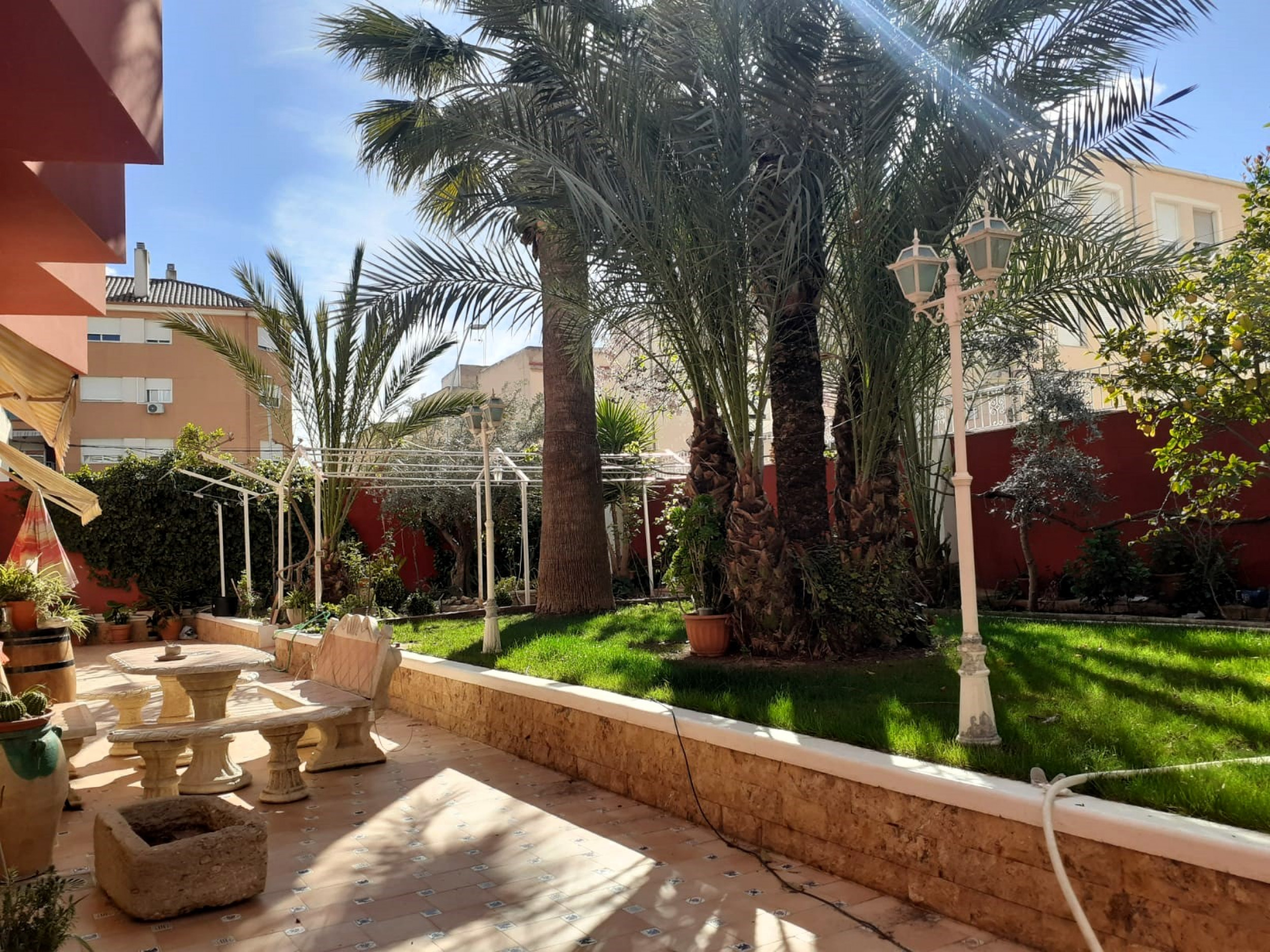 Resale - 4 Bedroom 3 Bathroom Villa in Sax -  - Alicante