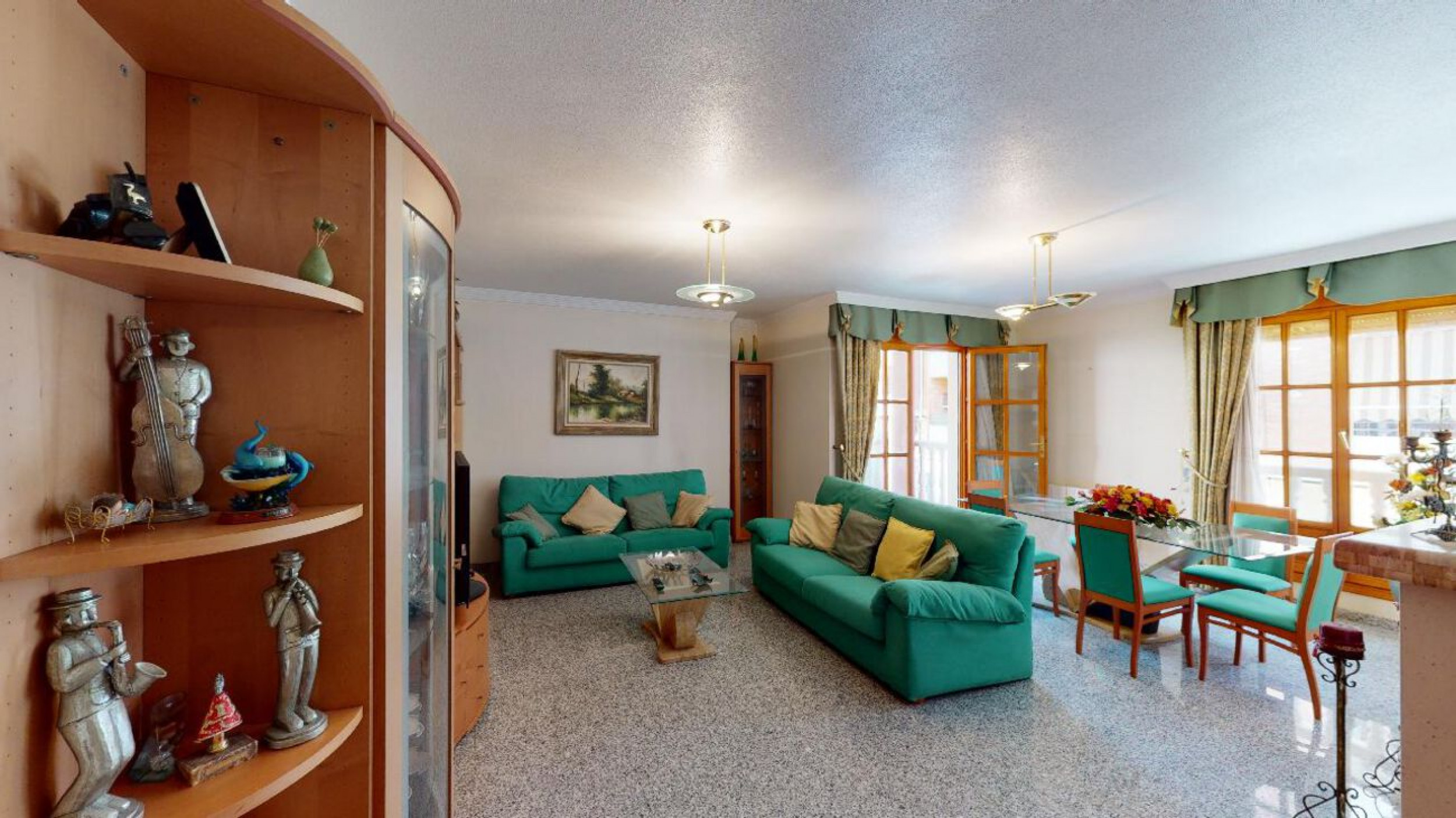 Resale - 4 Bedroom 3 Bathroom Villa in Sax -  - Alicante