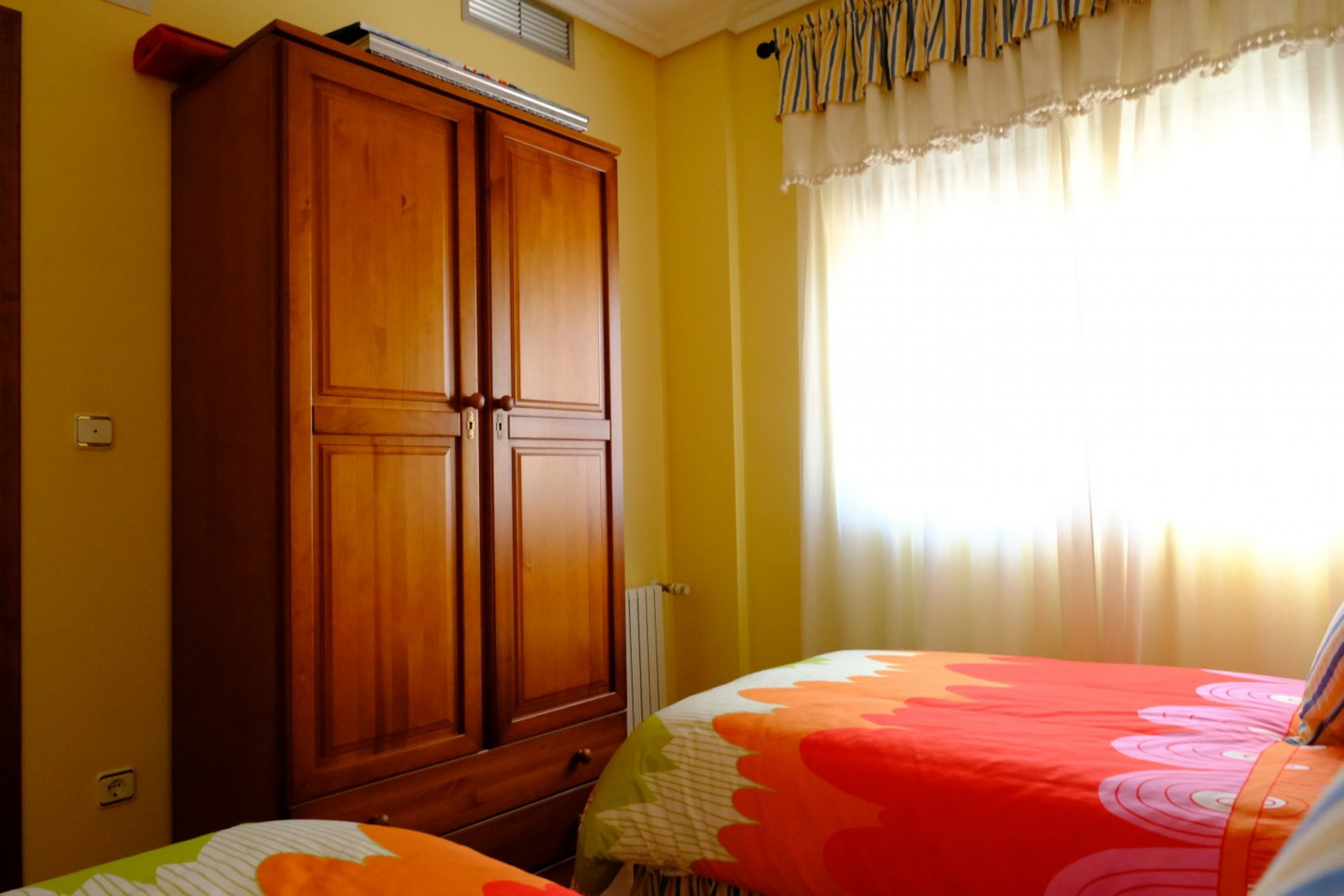 Resale - 5 Bedroom 3 Bathroom Villa in Orihuela -  - Alicante