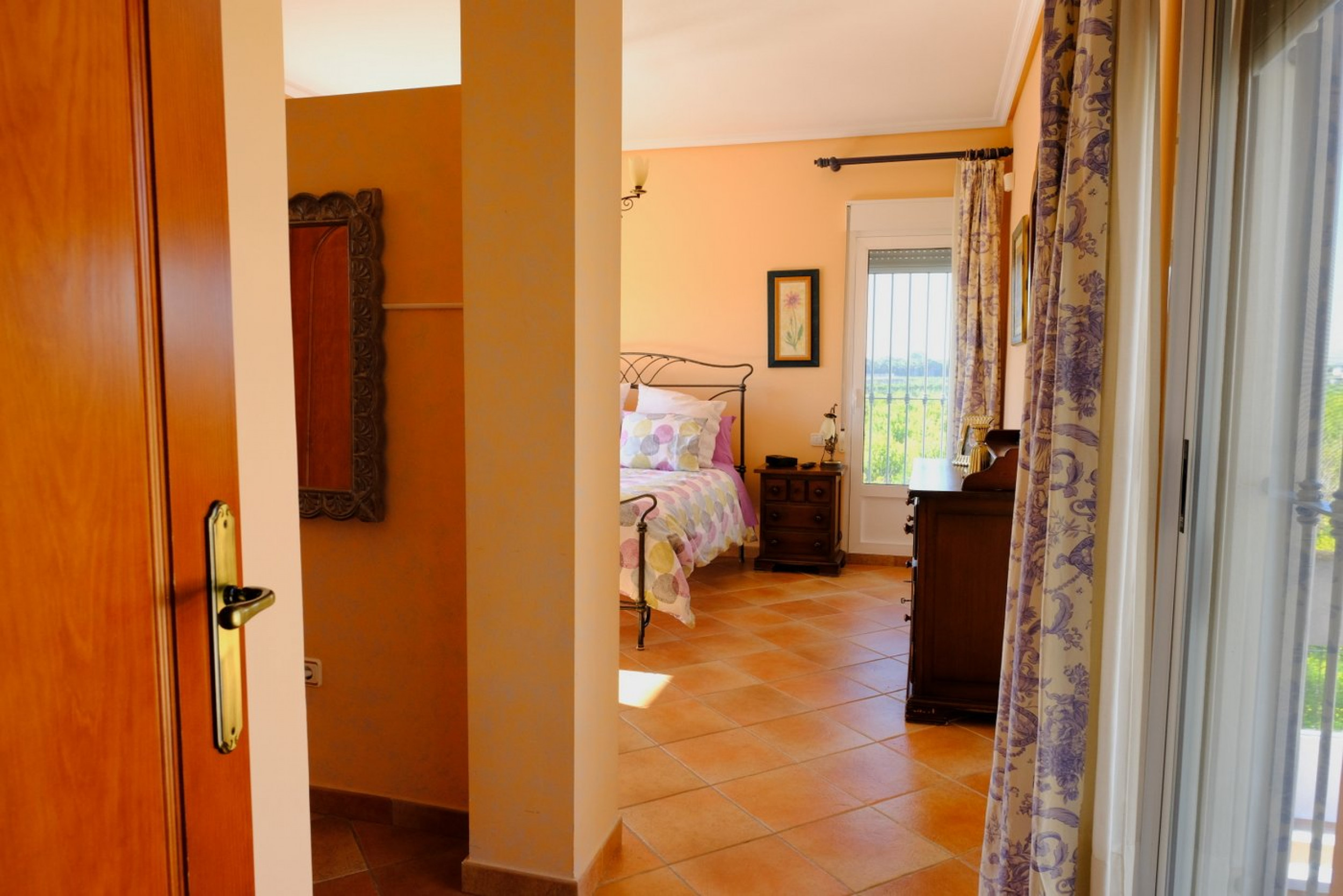 Resale - 5 Bedroom 3 Bathroom Villa in Orihuela -  - Alicante