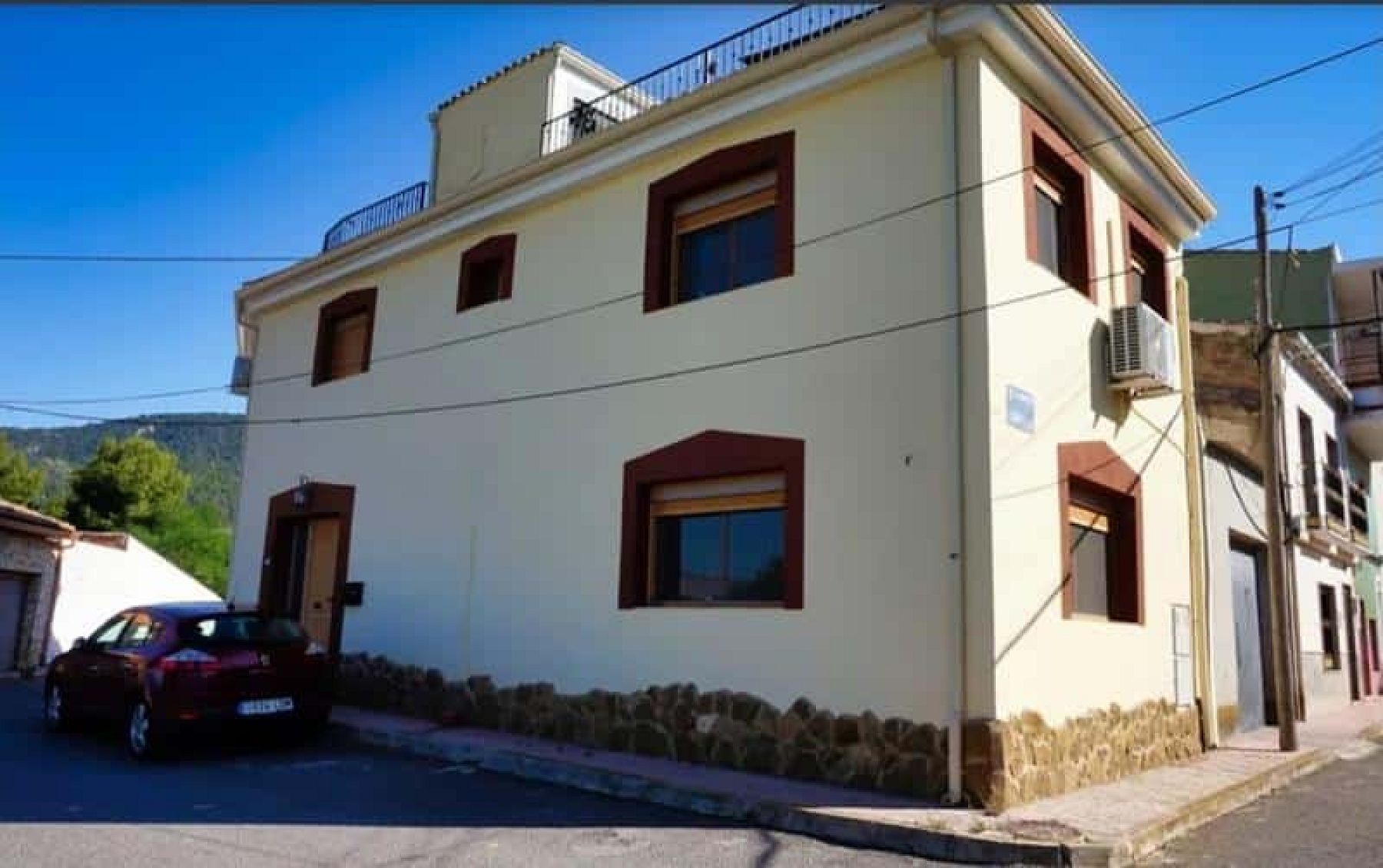 Resale - 3 Bedroom 2 Bathroom Townhouse in Casas Del Señor -  - Alicante