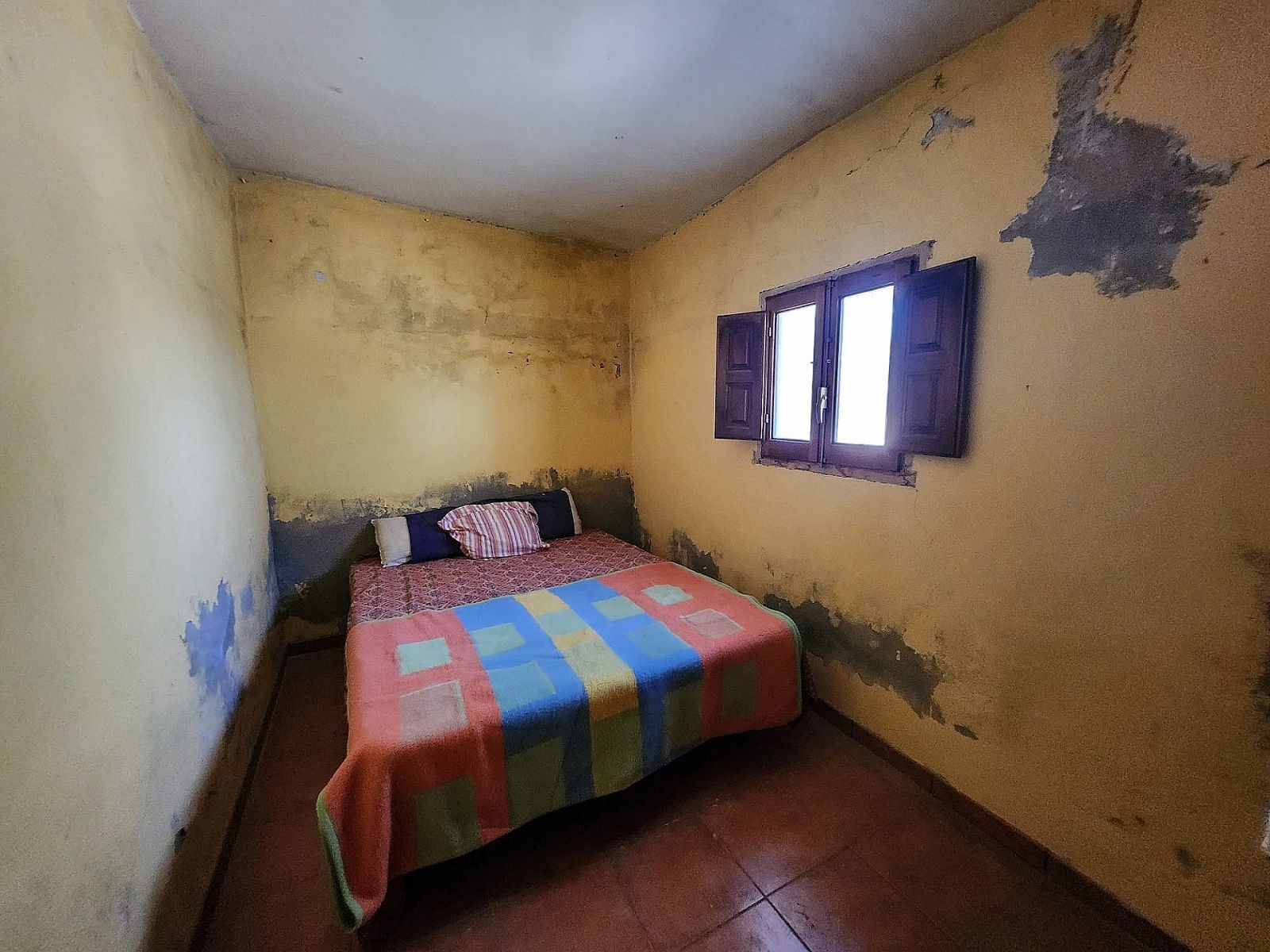 Resale - 5 Bedroom 1 Bathroom Country house in Caudete -  - Albacete