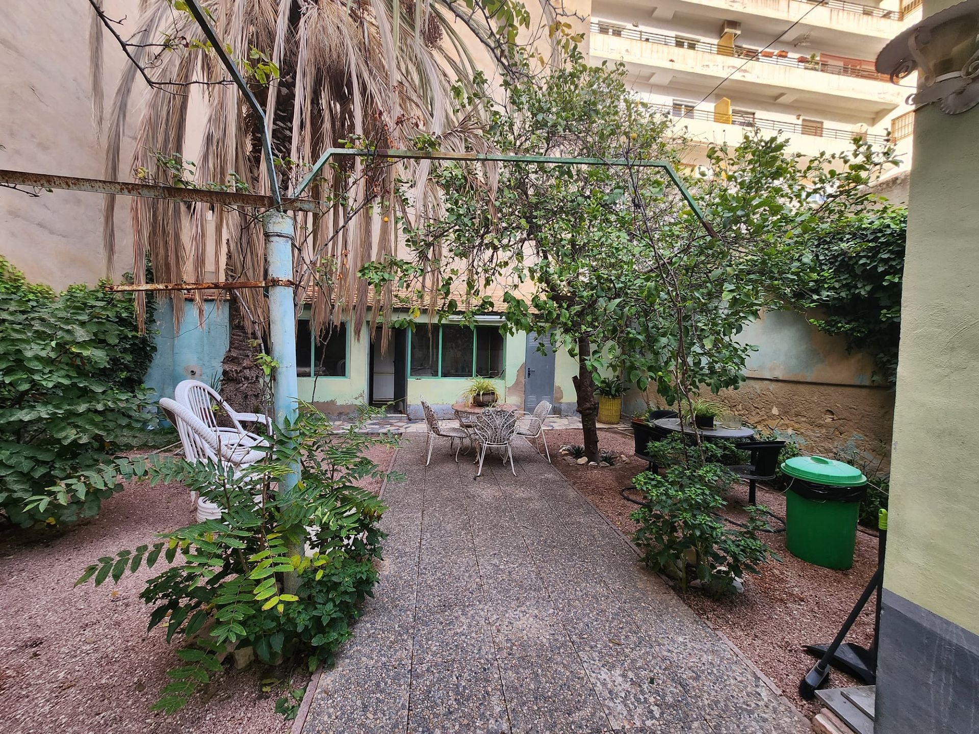 Resale - 4 Bedroom 2 Bathroom Townhouse in Monóvar -  - Alicante