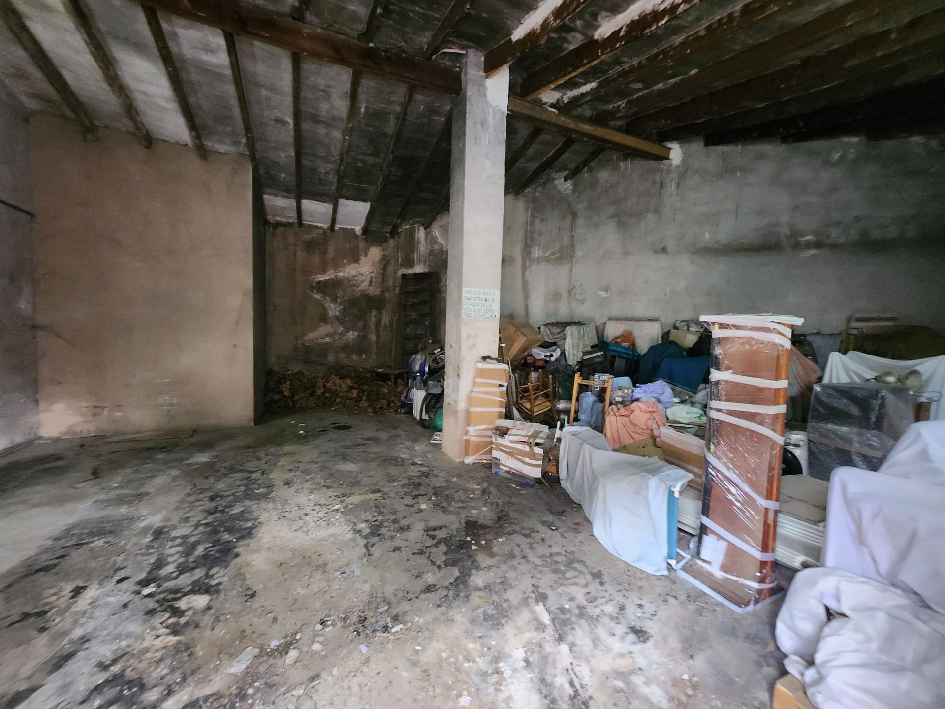 Resale - 4 Bedroom 2 Bathroom Townhouse in Monóvar -  - Alicante