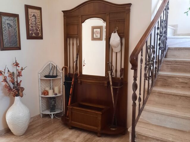 Resale - 5 Bedroom 2 Bathroom Villa in Monóvar -  - Alicante