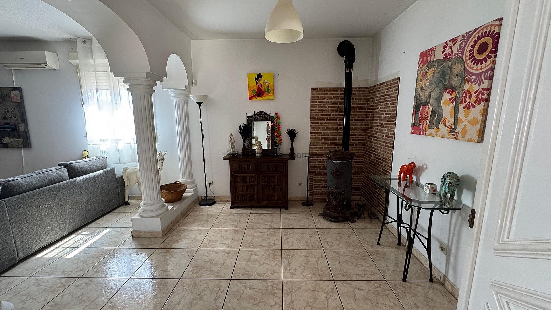Resale - 6 Bedroom 3 Bathroom Villa in Albatera -  - Alicante