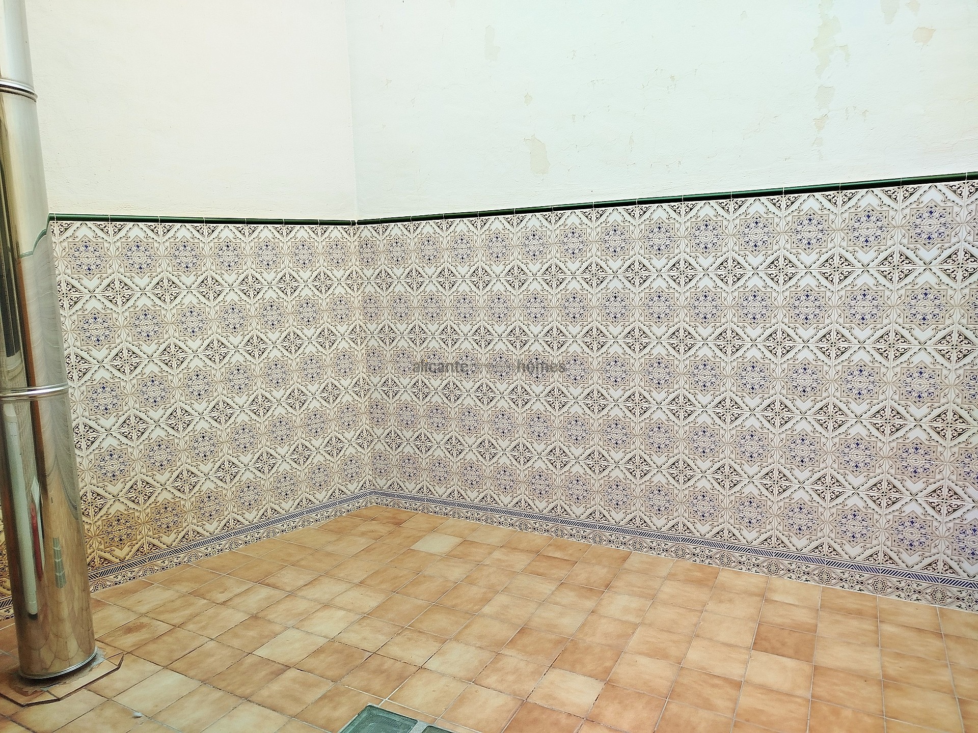 Resale - 4 Bedroom 2 Bathroom Townhouse in Yecla -  - Murcia