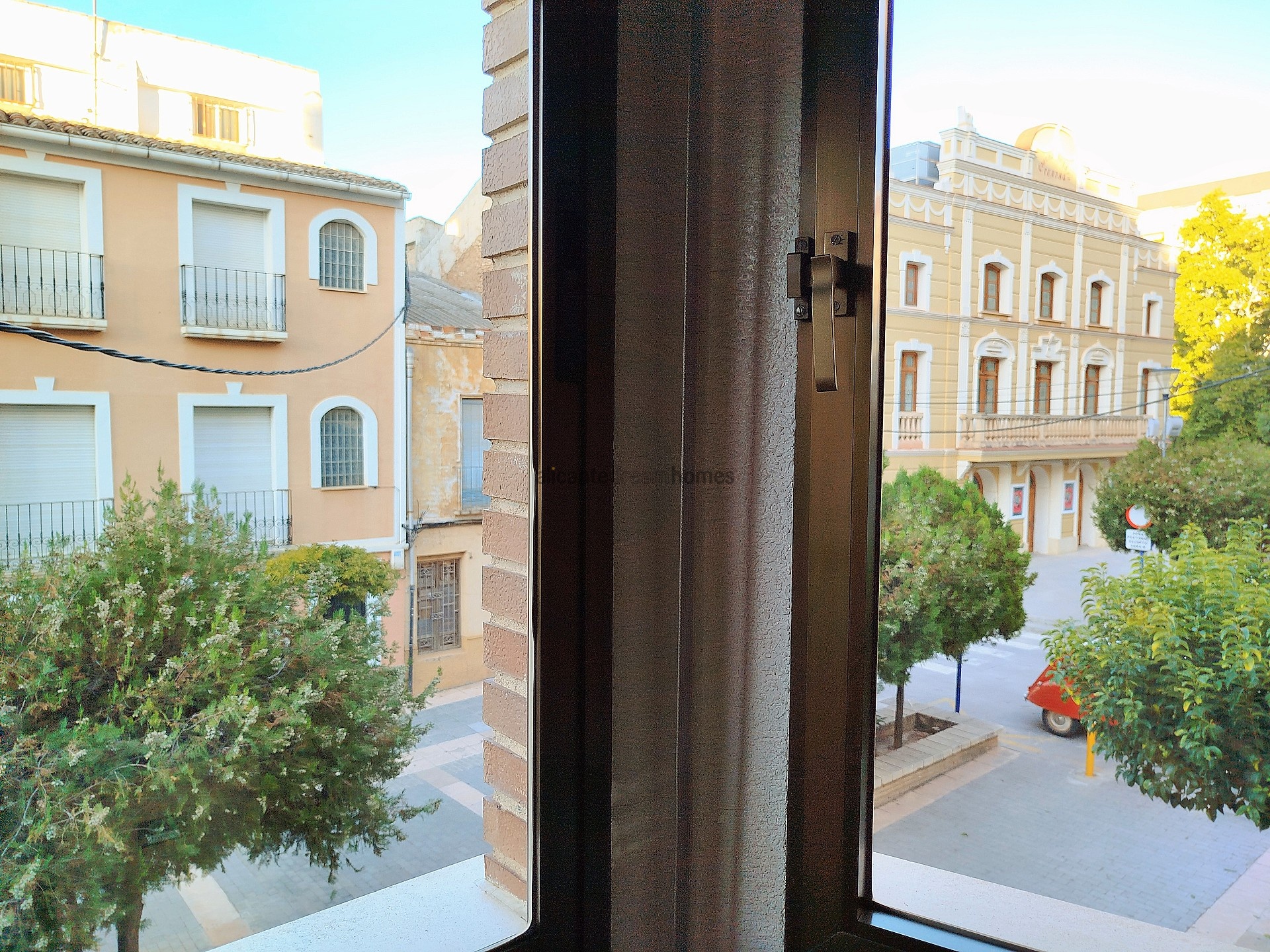Resale - 4 Bedroom 2 Bathroom Townhouse in Yecla -  - Murcia