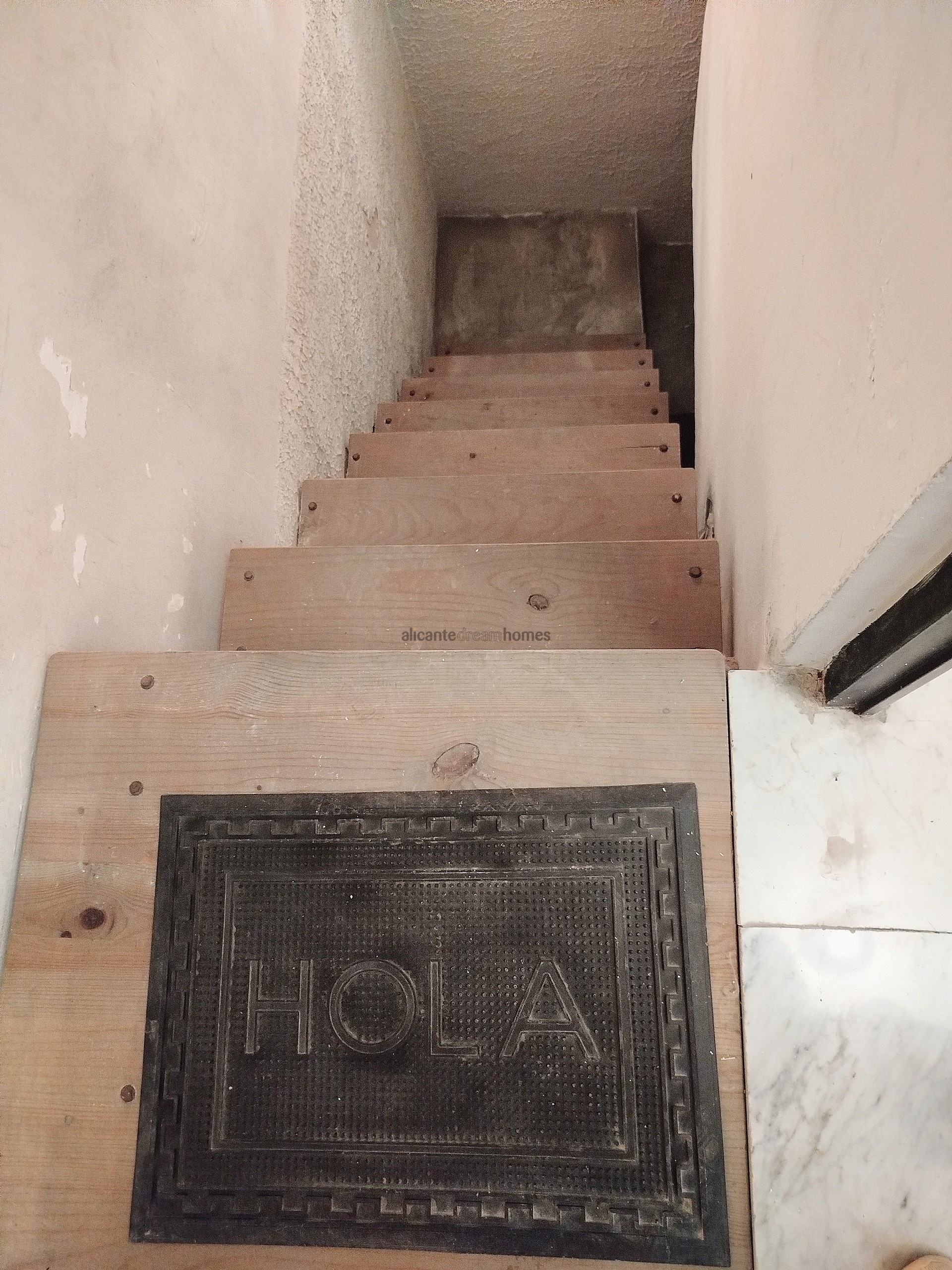 Resale - 4 Bedroom 2 Bathroom Townhouse in Yecla -  - Murcia