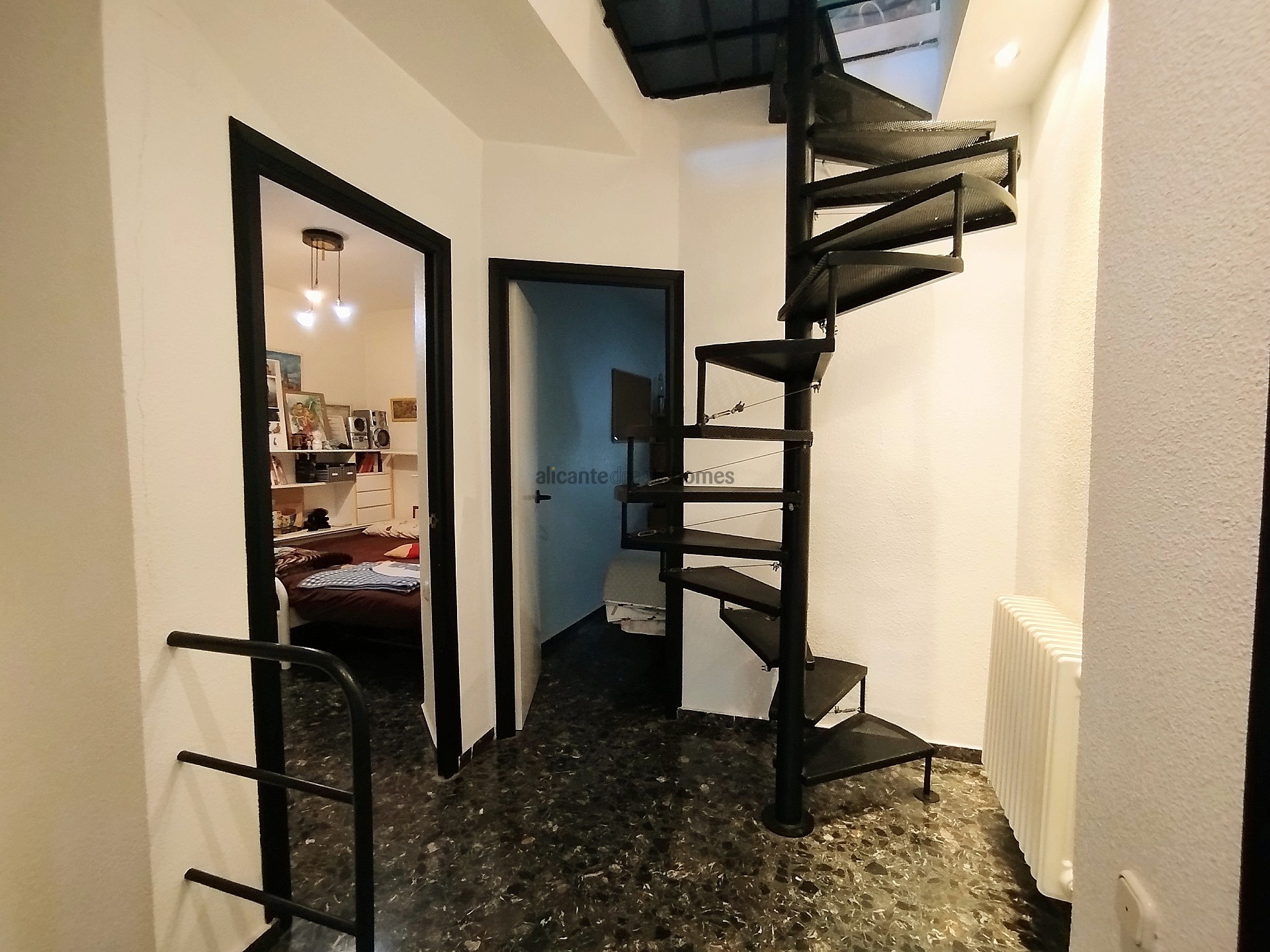 Resale - 4 Bedroom 2 Bathroom Townhouse in Yecla -  - Murcia