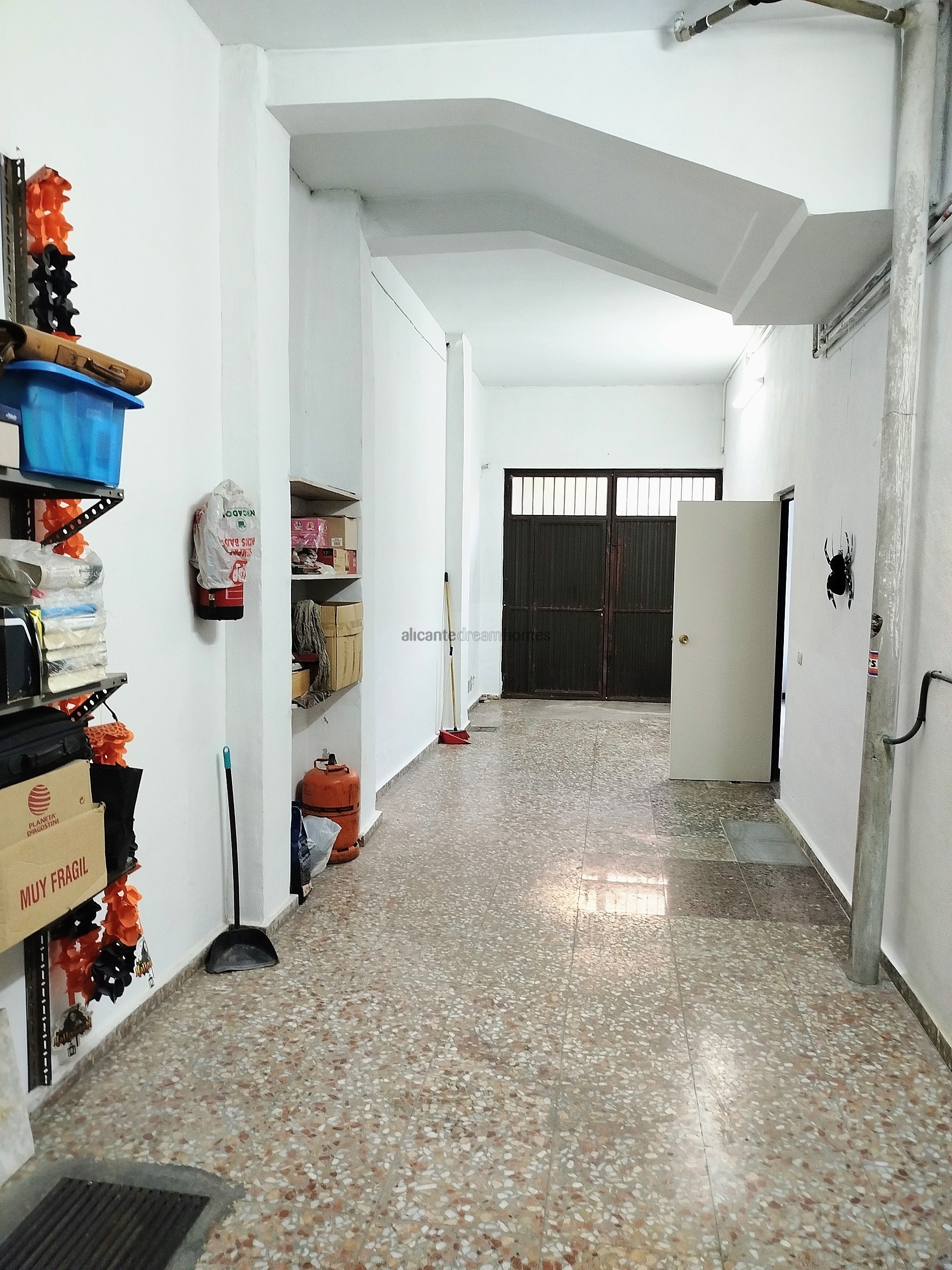 Resale - 4 Bedroom 2 Bathroom Townhouse in Yecla -  - Murcia