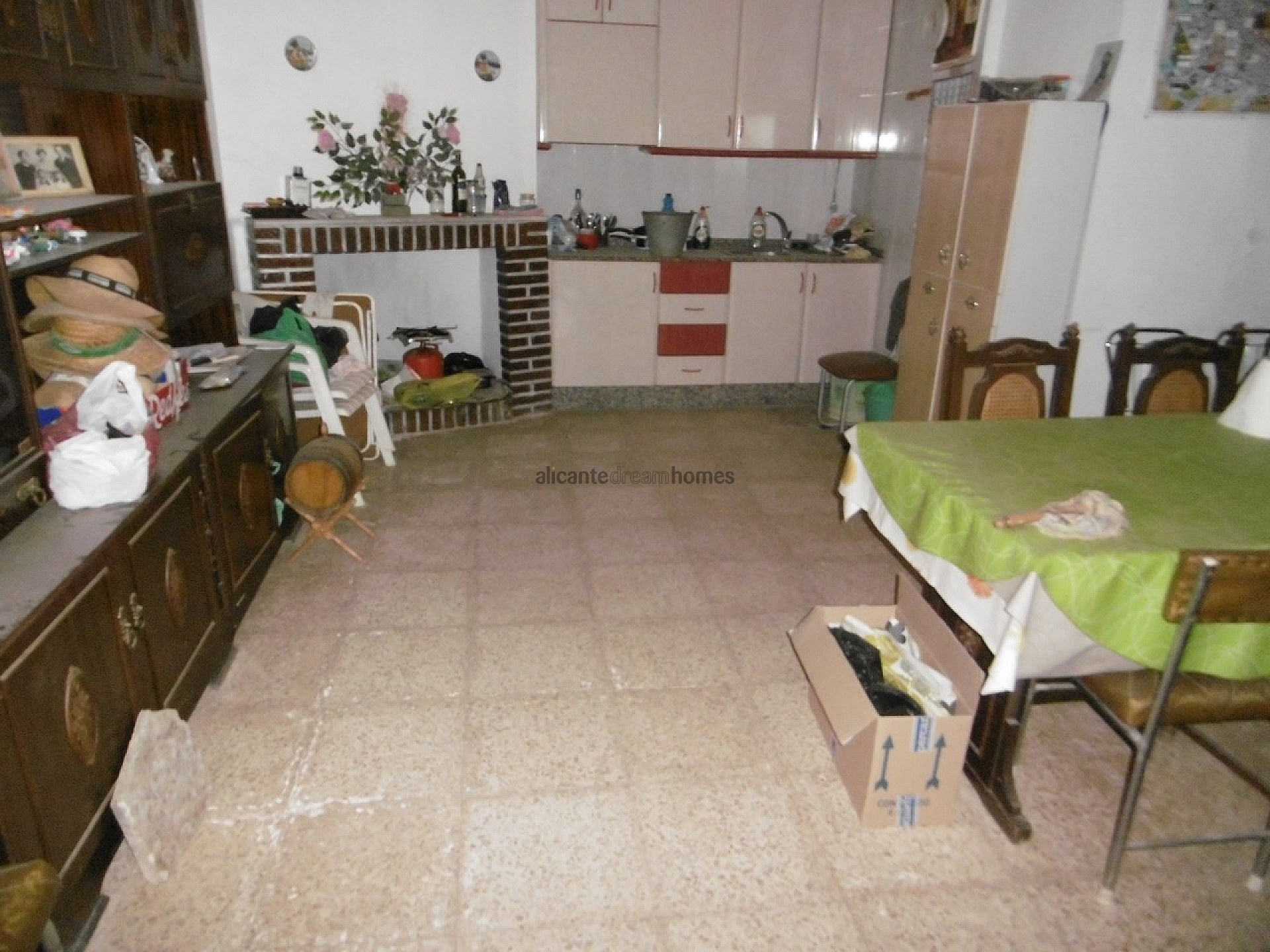 Resale - 3 Bedroom 1 Bathroom Country house in Yecla -  - Murcia