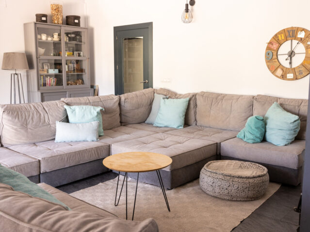 Sold - 5 Bedroom 3 Bathroom Villa in Biar -  - Alicante
